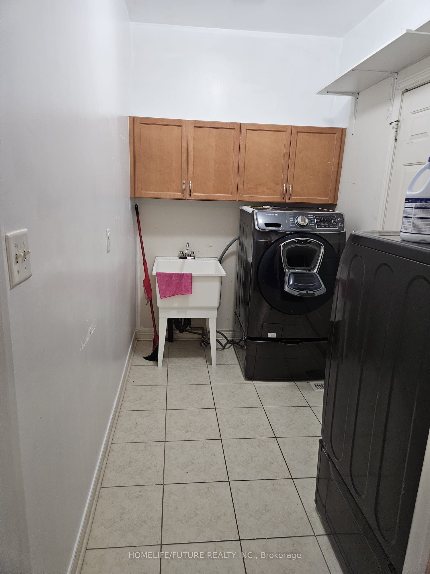 15 Coyle Street Property Photo 5