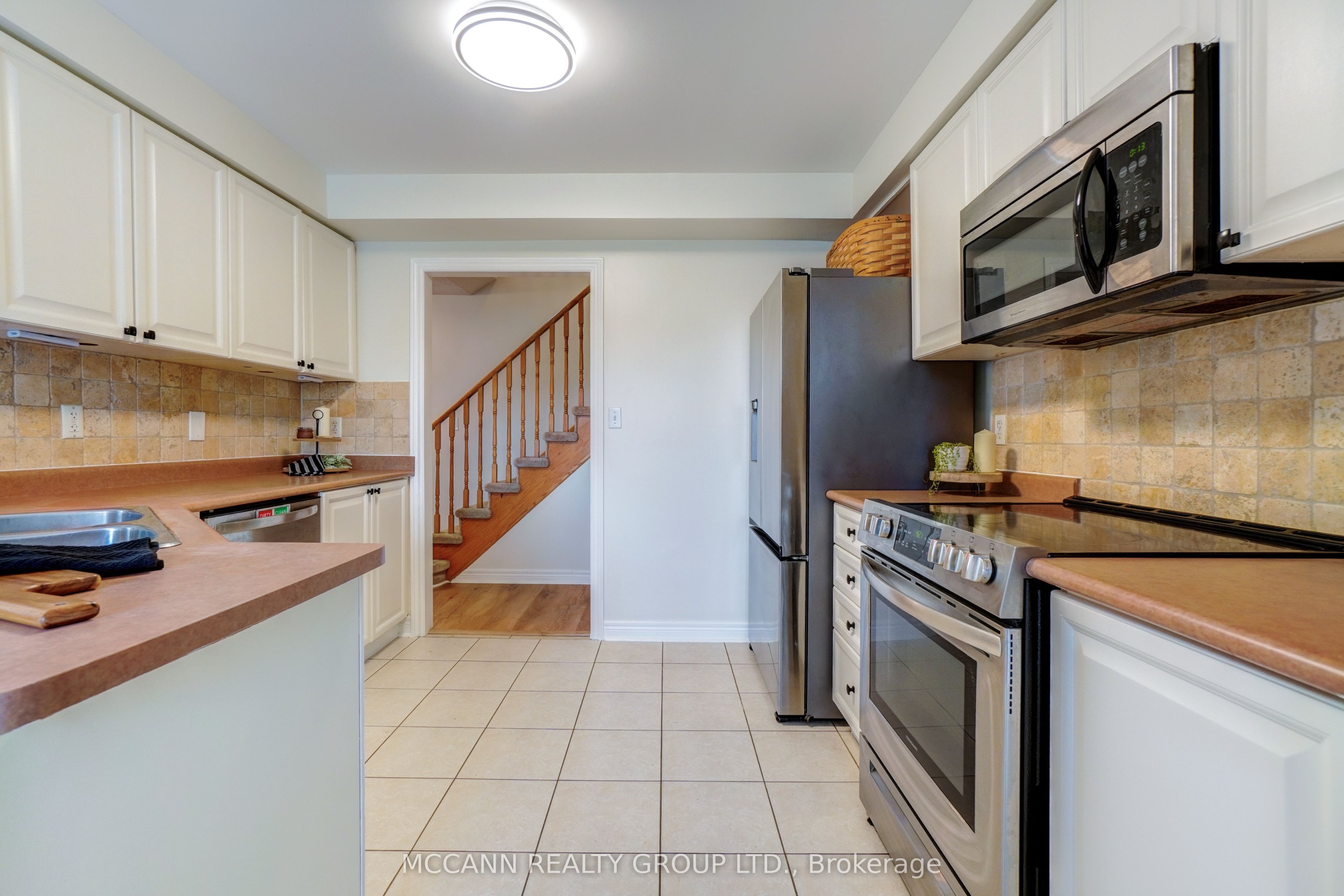 31 Hatch Street Property Photo 9