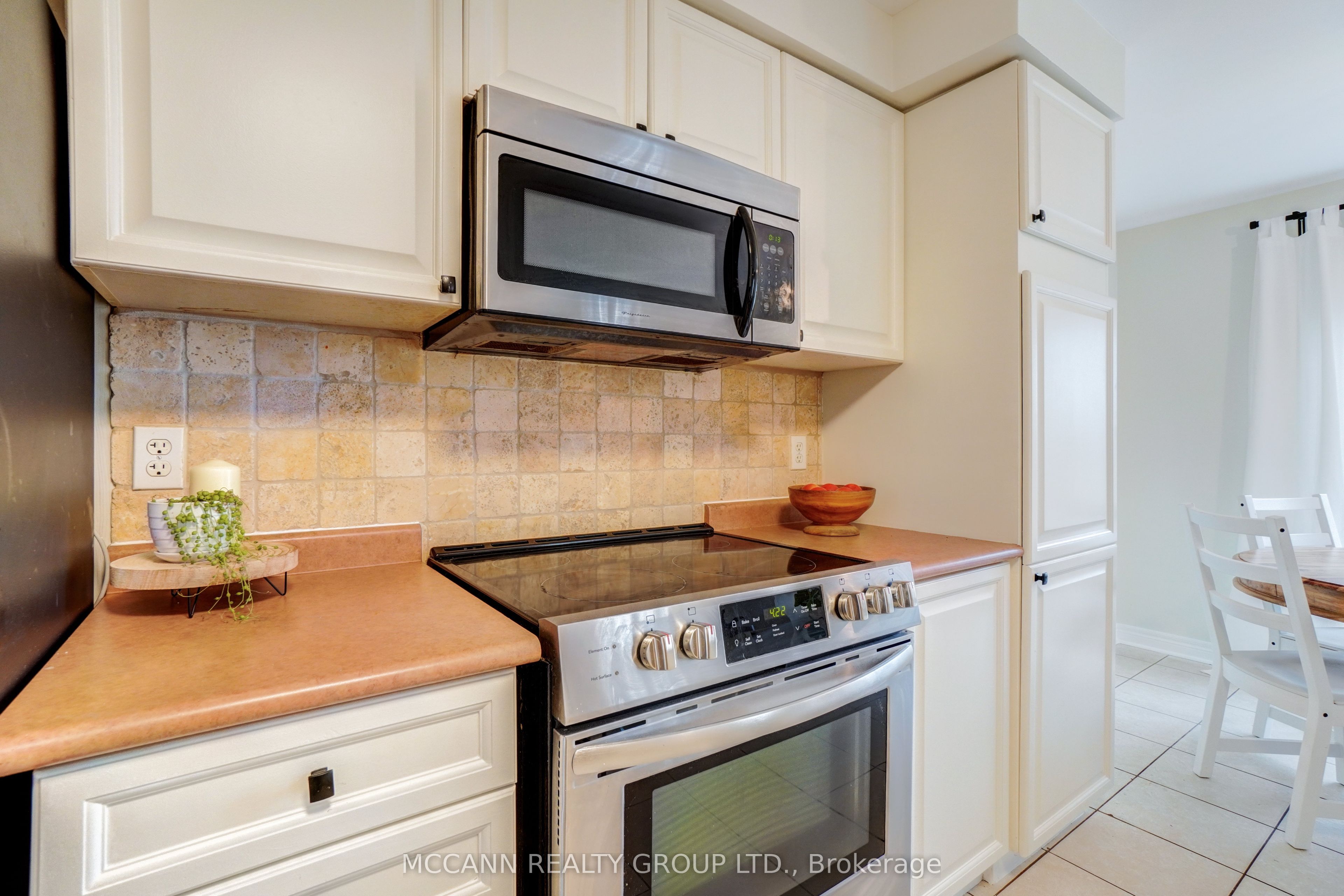 31 Hatch Street Property Photo 12