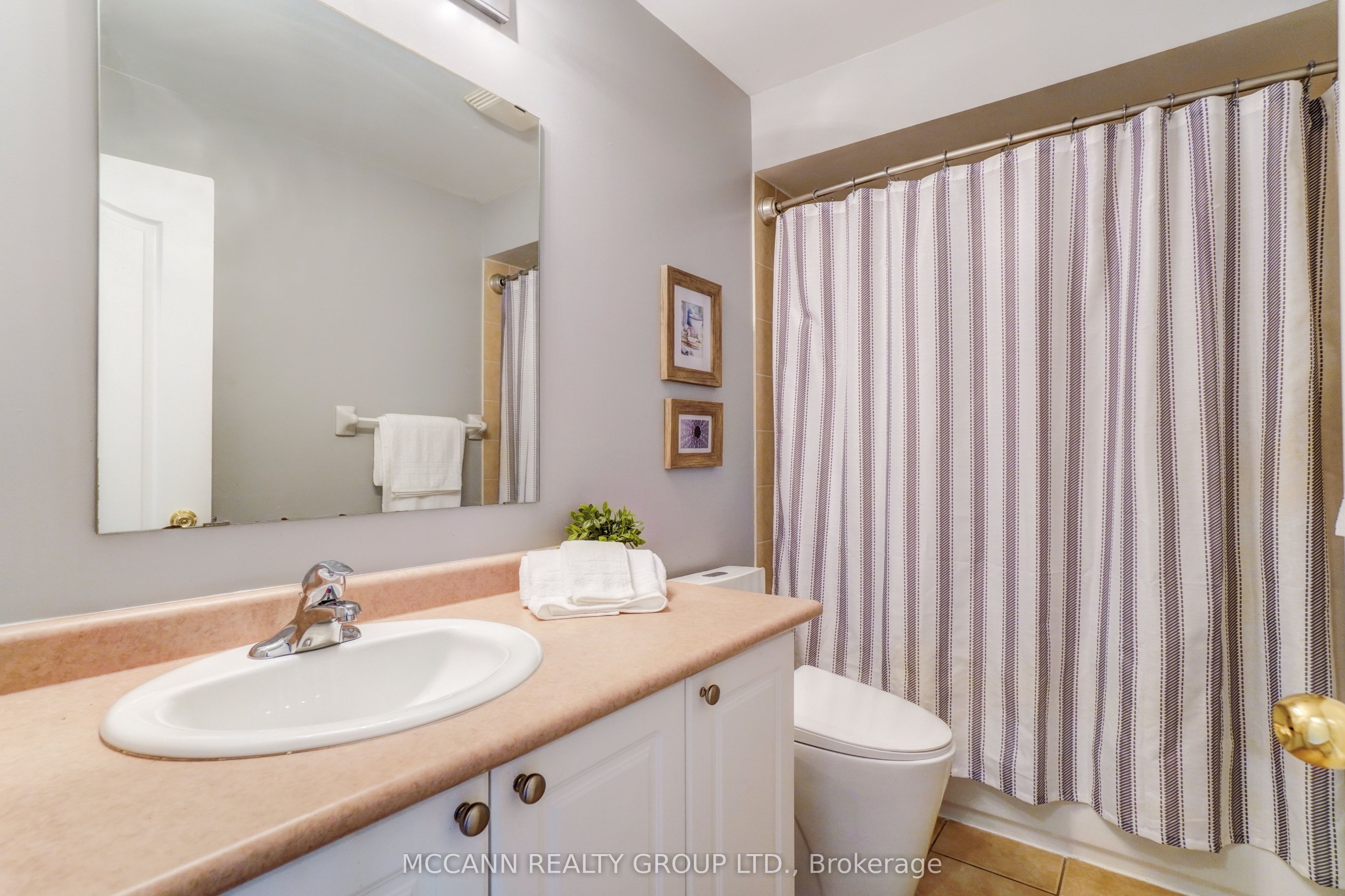 31 Hatch Street Property Photo 24