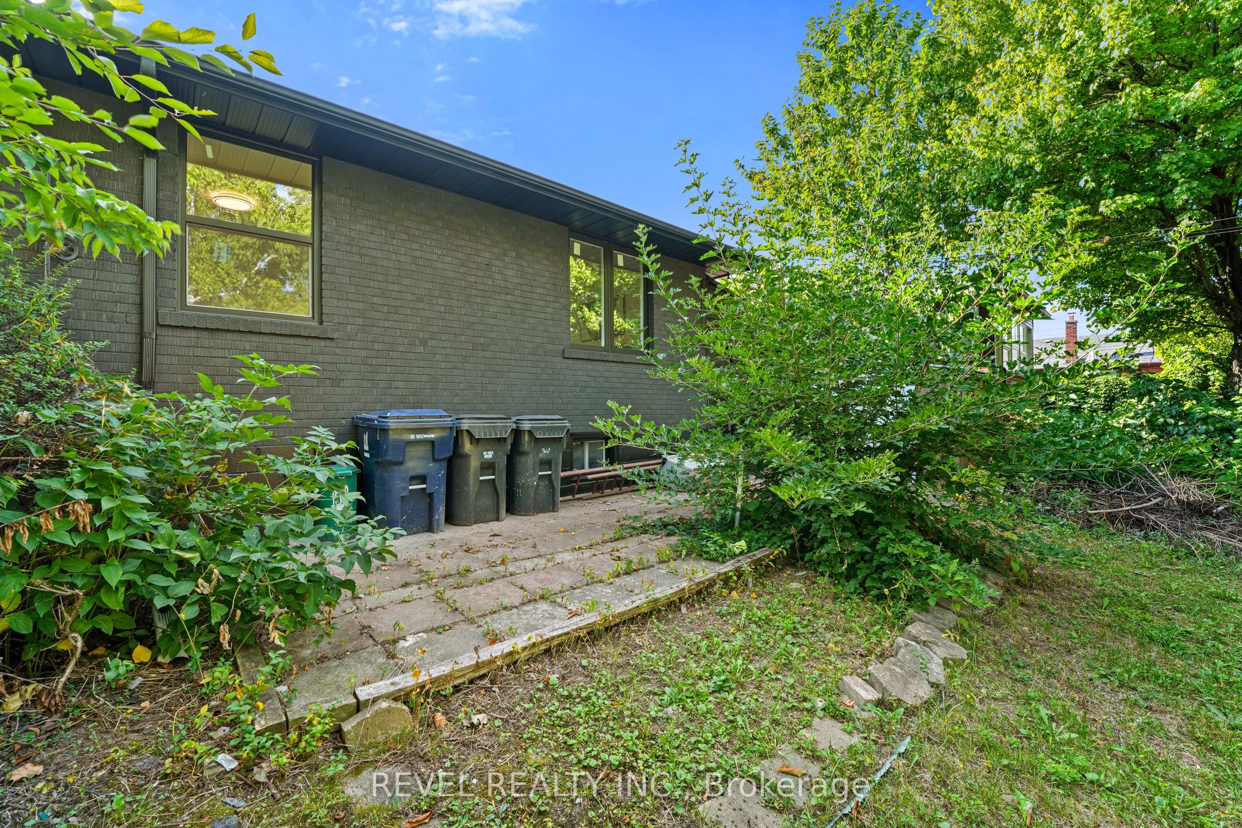 63 Crosland Drive Bsmt Property Photo 24