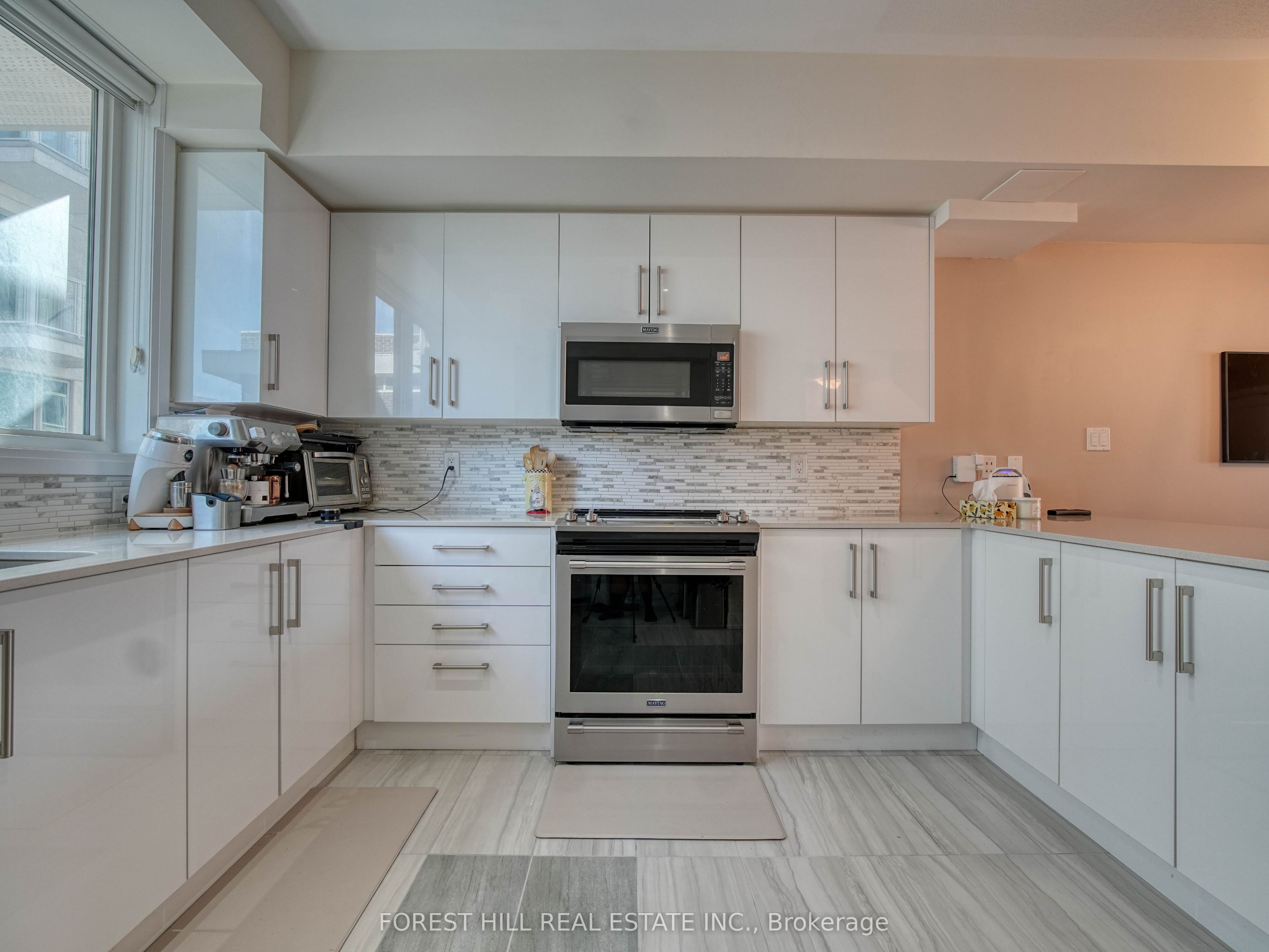 1870 Altona Road 18 Property Photo 8