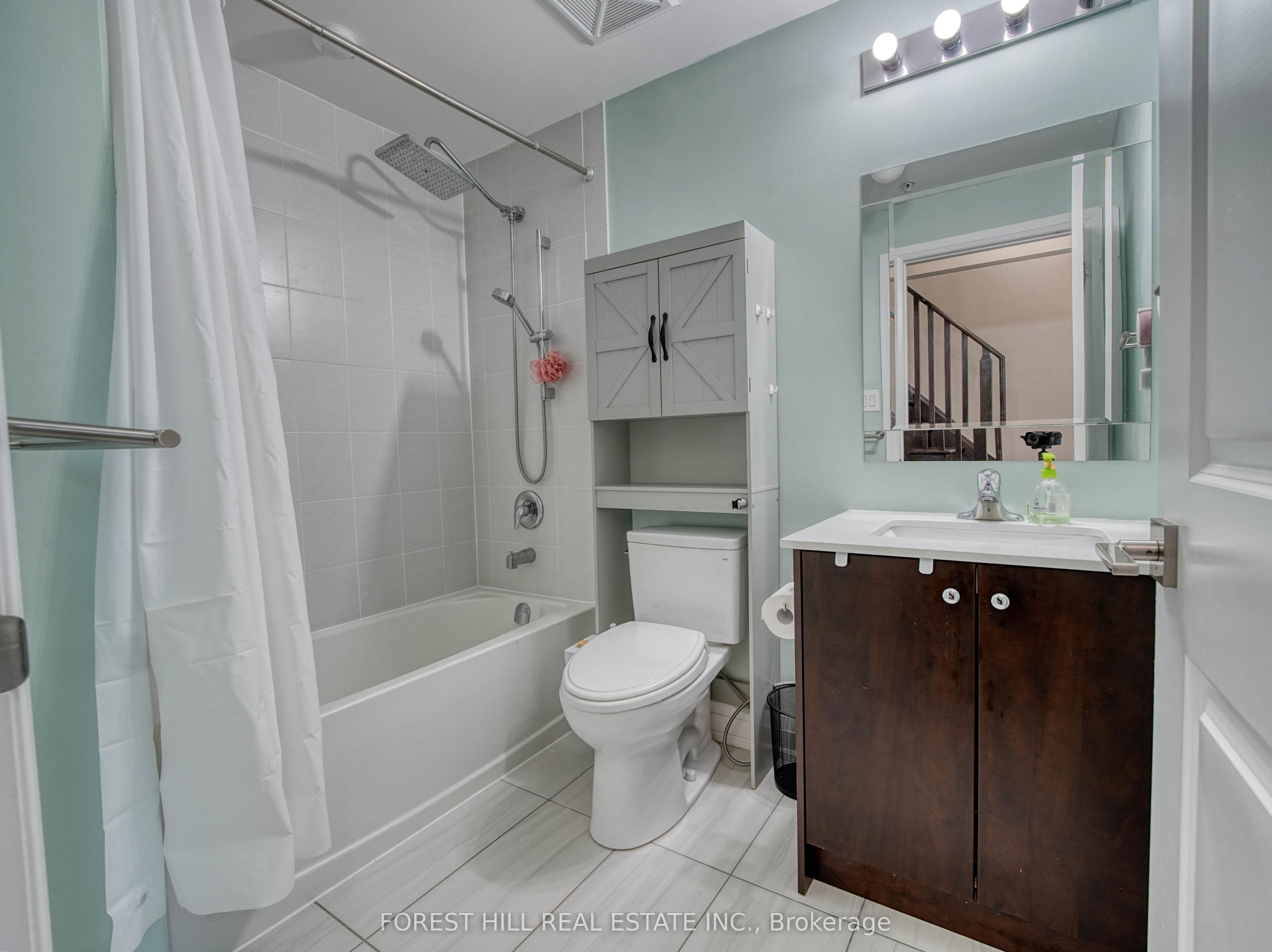 1870 Altona Road 18 Property Photo 15