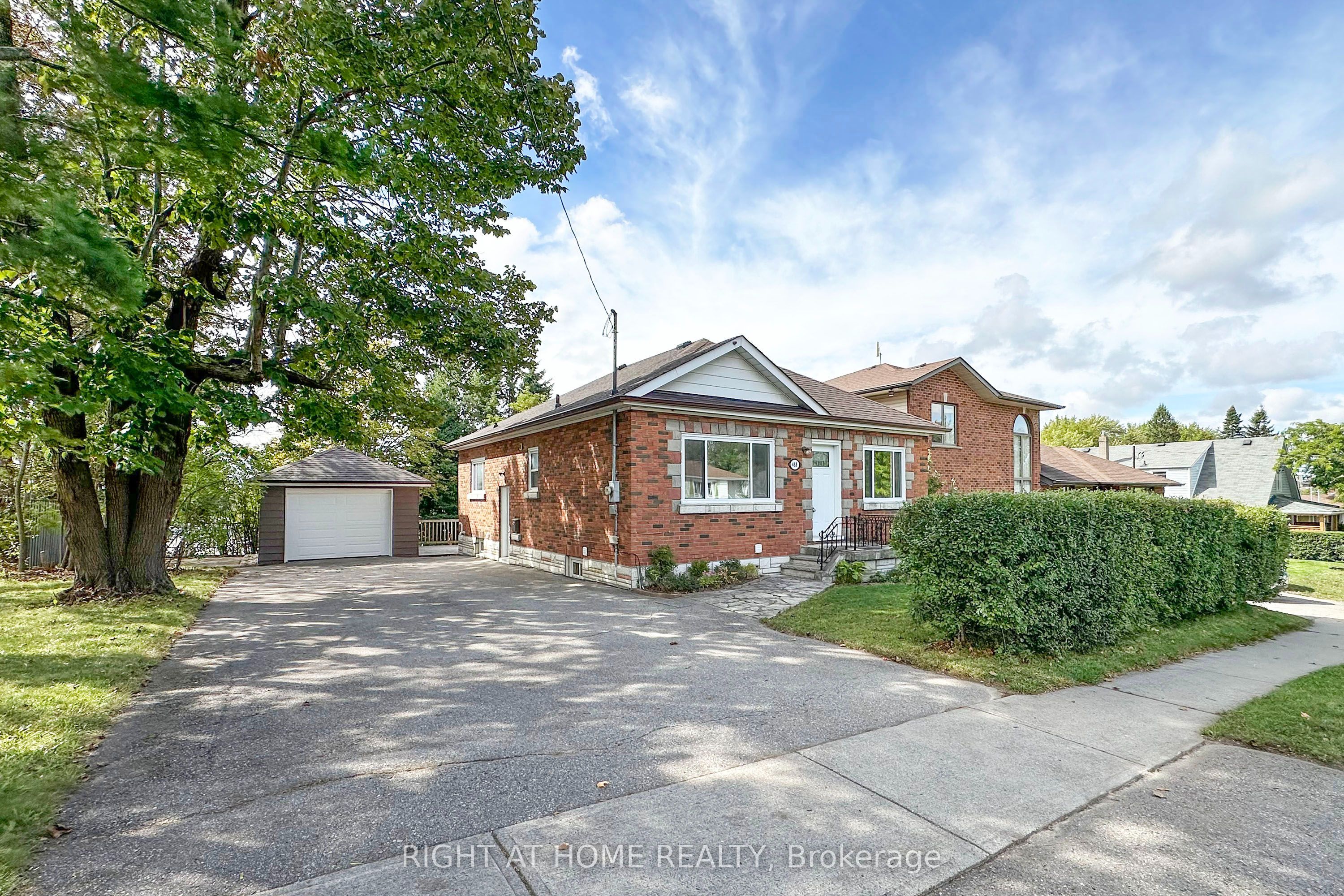 488 Cromwell Avenue Property Photo 1