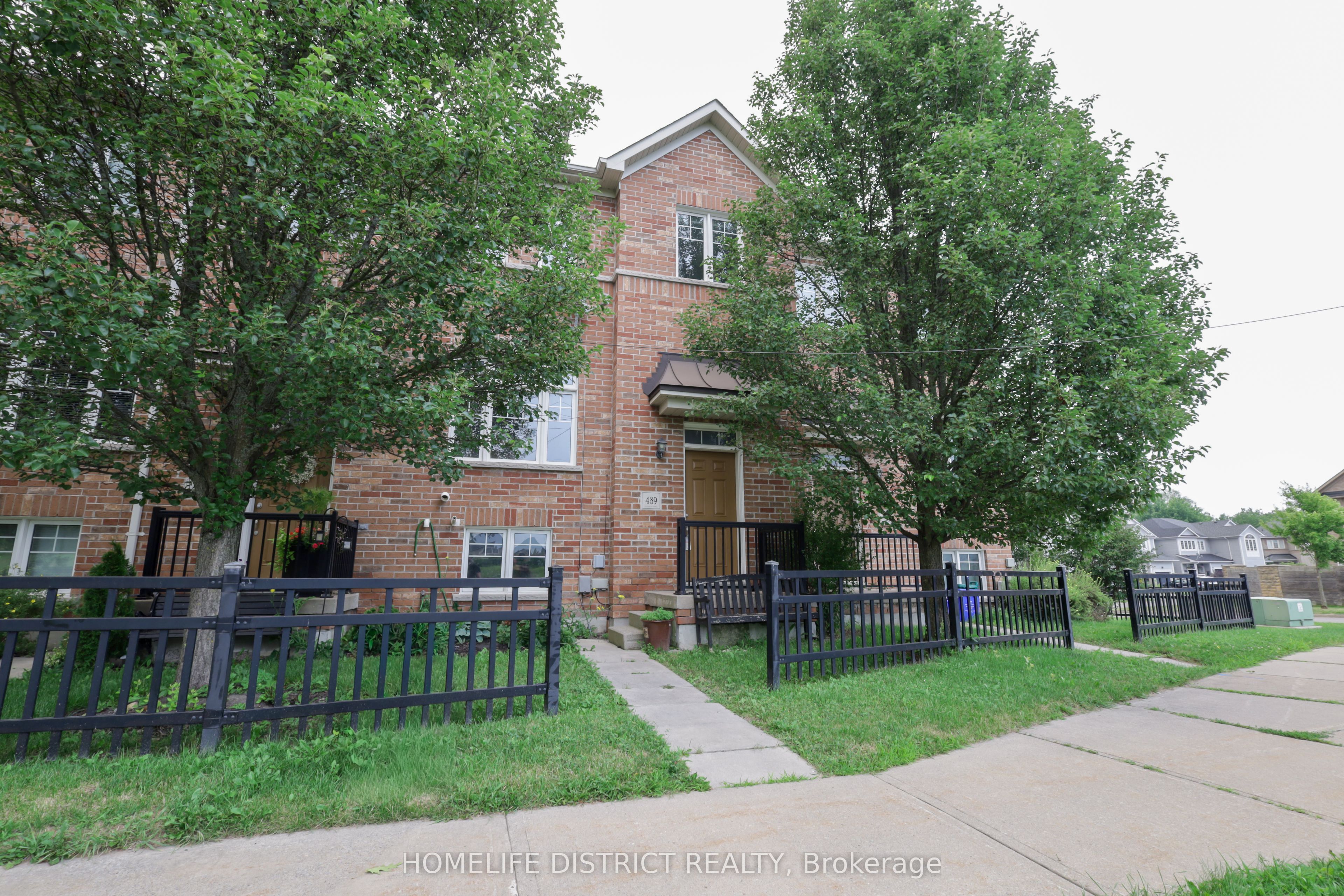 489 Mearns Avenue Property Photo 1