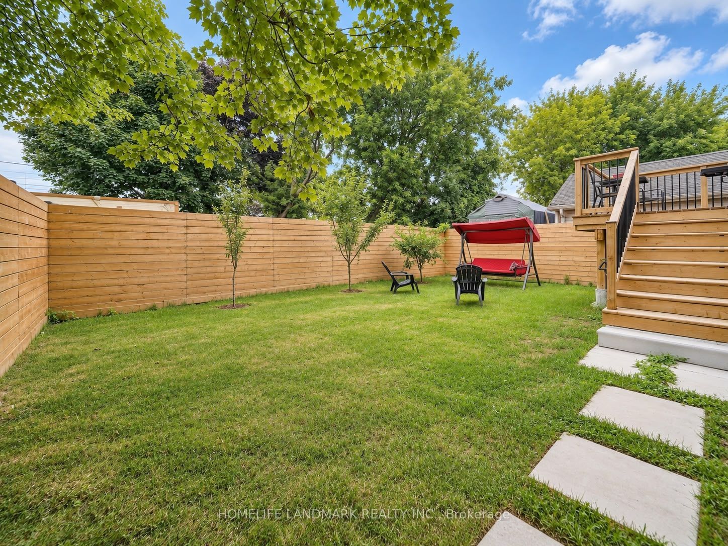 491 Drew Street Property Photo 21