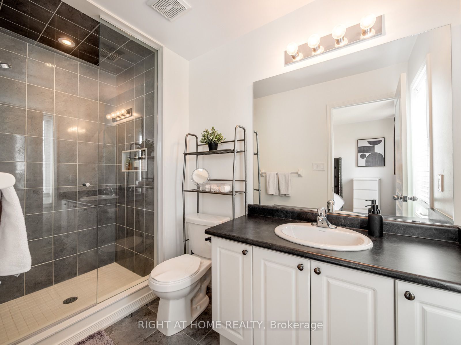 100 Magpie Way Property Photo 27