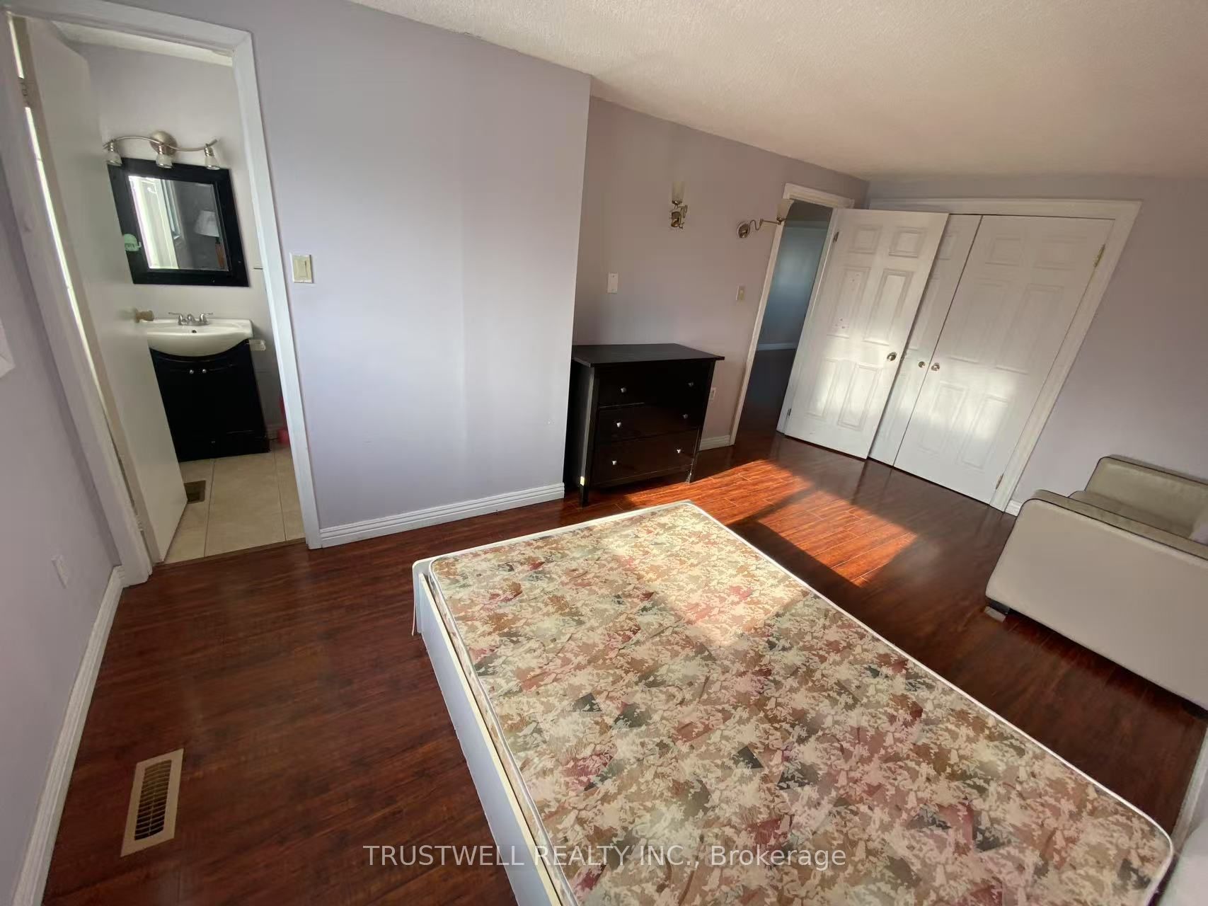 9 Whistling Hills Drive Property Photo 5