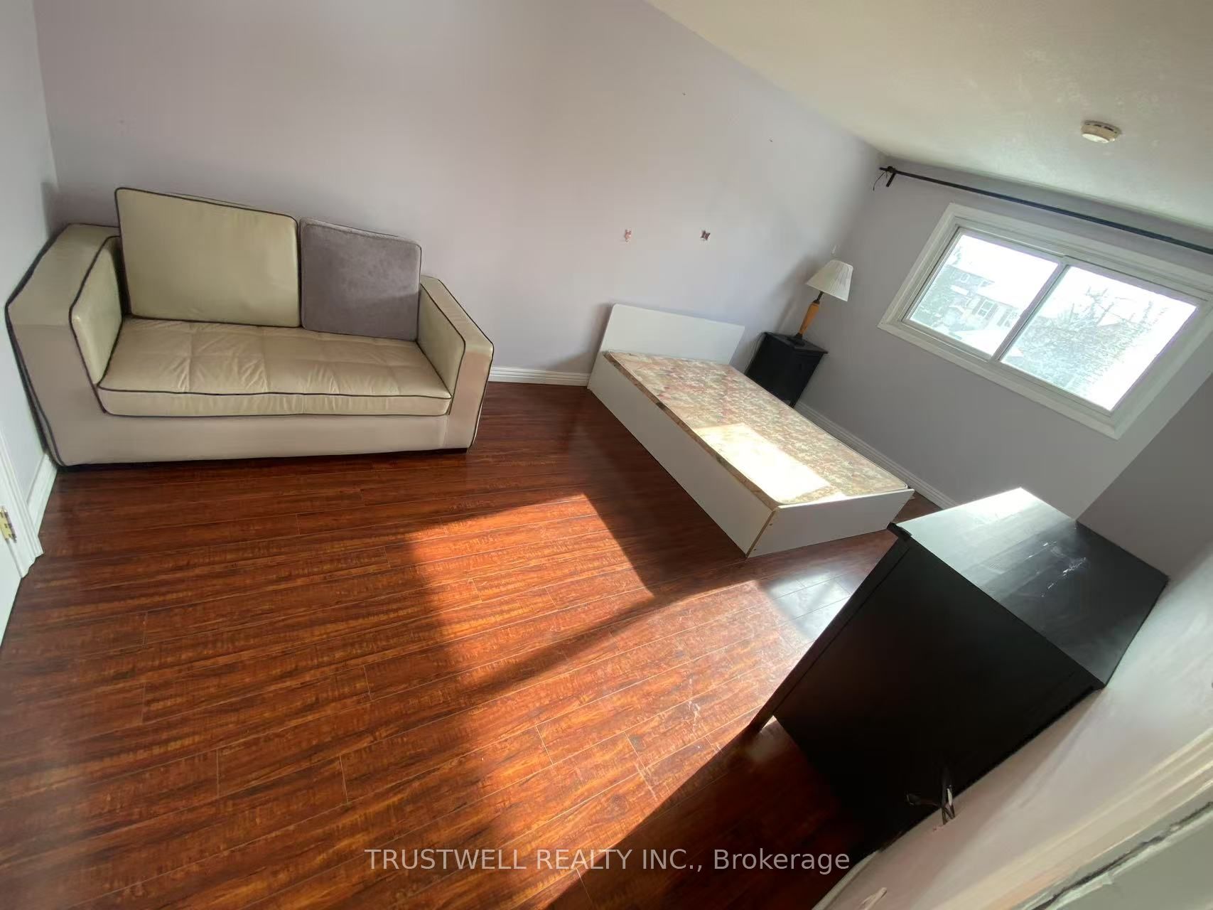 9 Whistling Hills Drive Property Photo 6