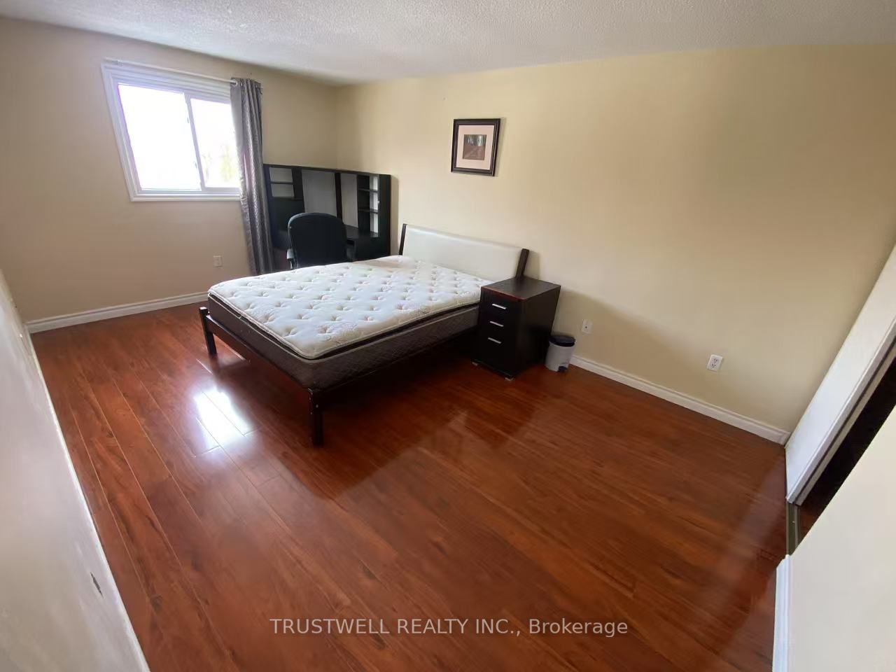 9 Whistling Hills Drive Property Photo 7