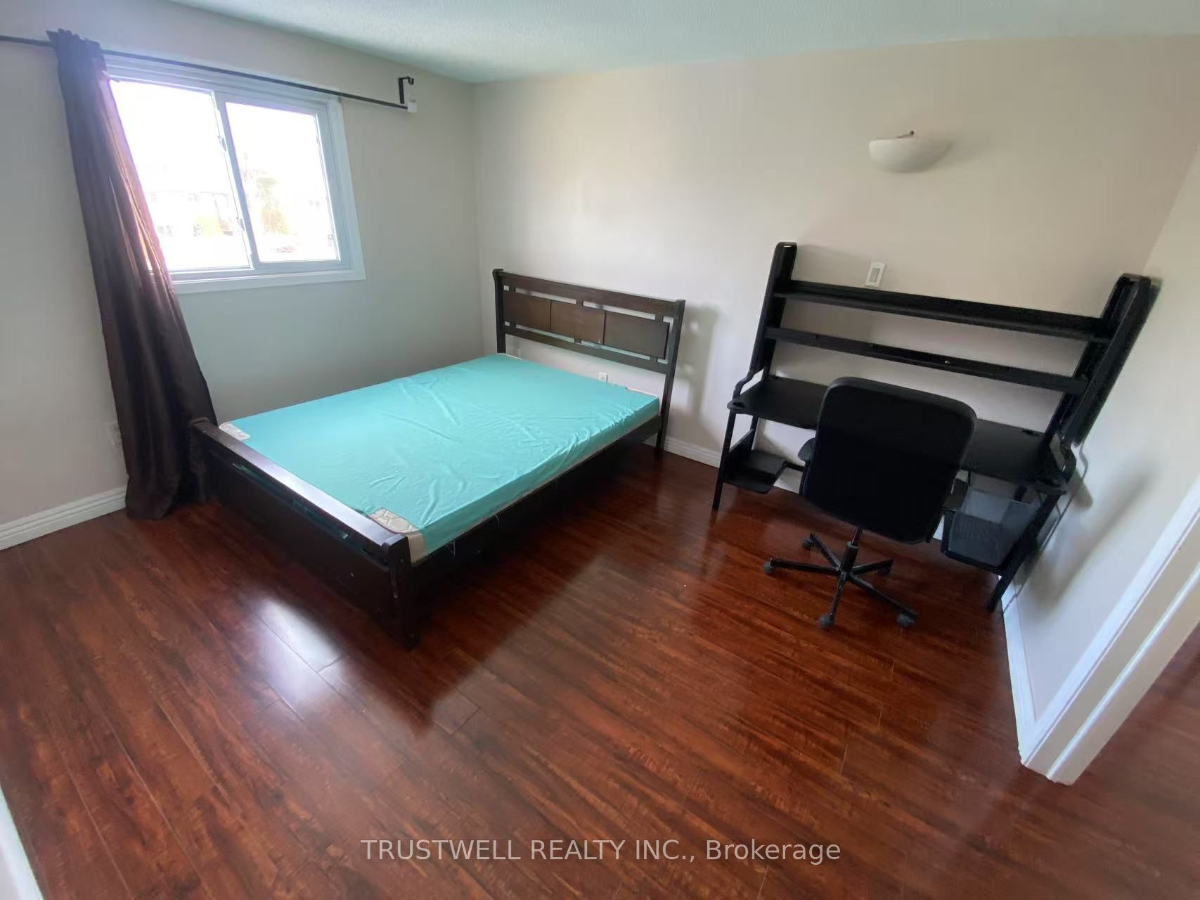 9 Whistling Hills Drive Property Photo 8