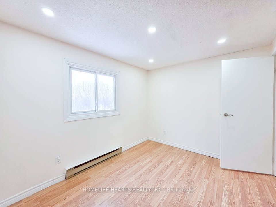 556 Capilano Crescent Property Photo 15