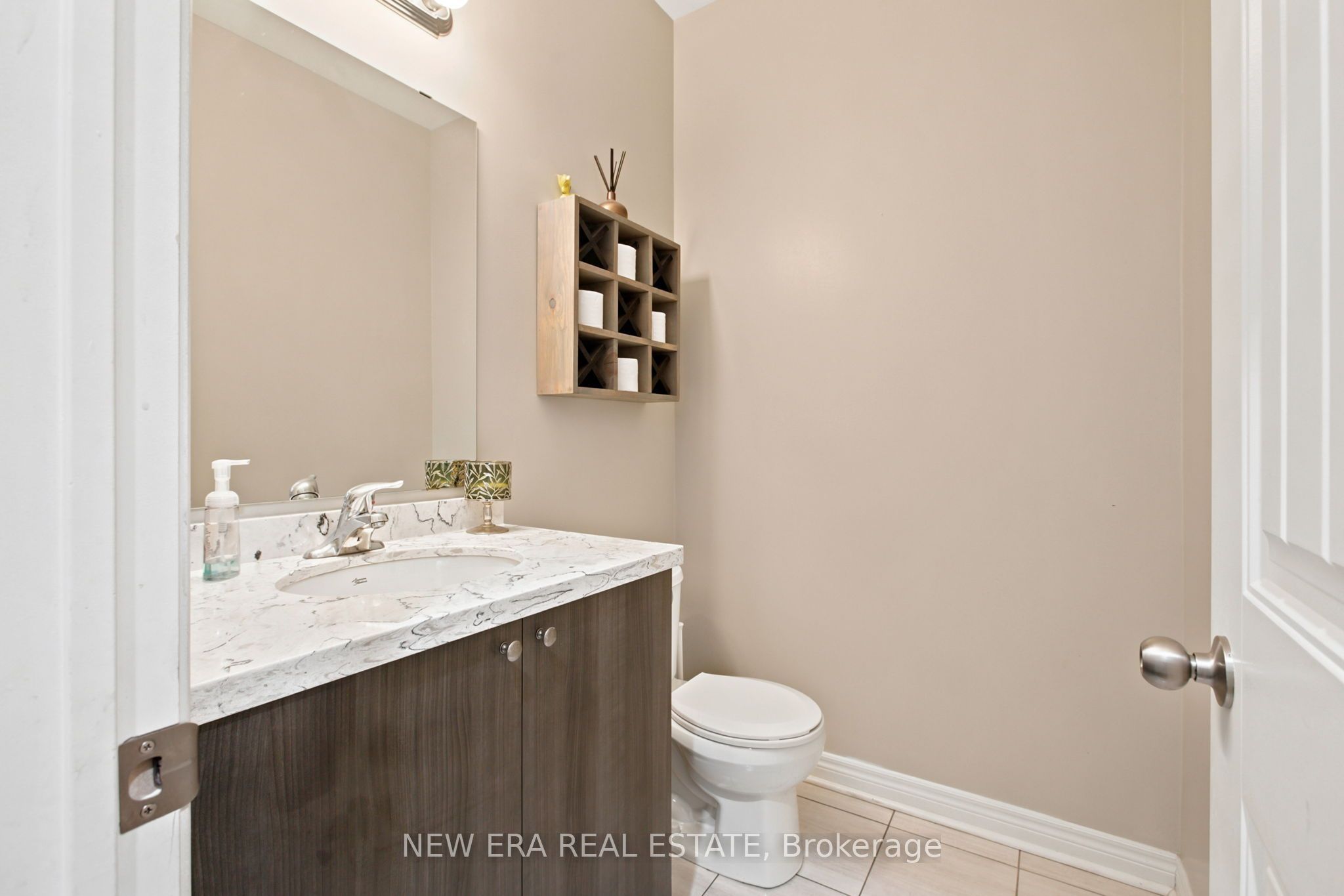 77 Jevons Drive Property Photo 17