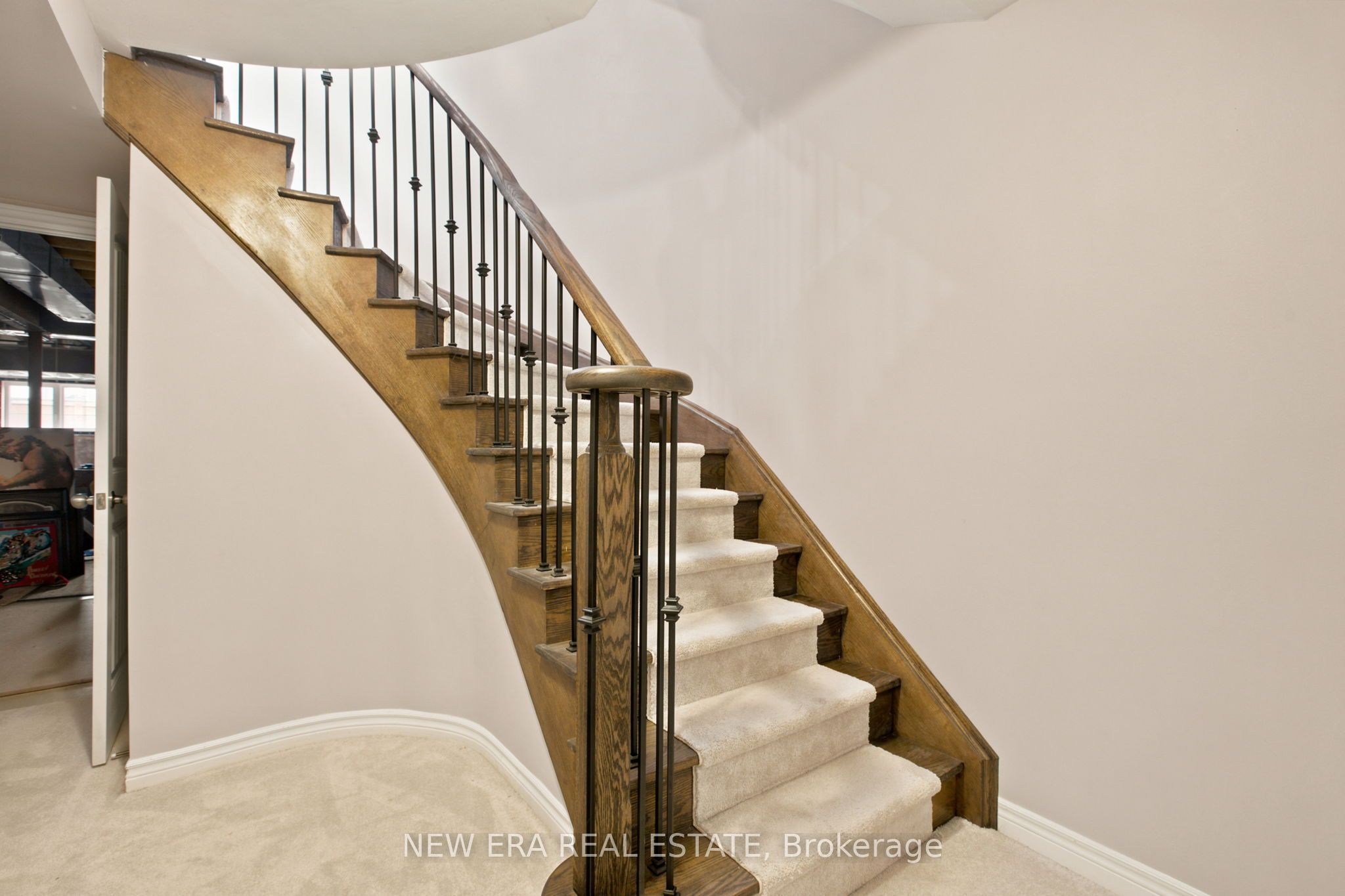 77 Jevons Drive Property Photo 31