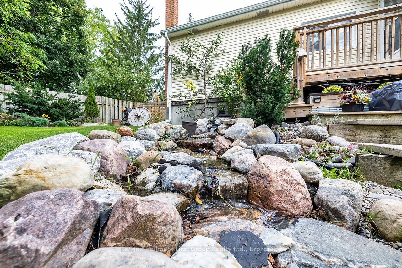 1692 Scugog Street Property Photo 18