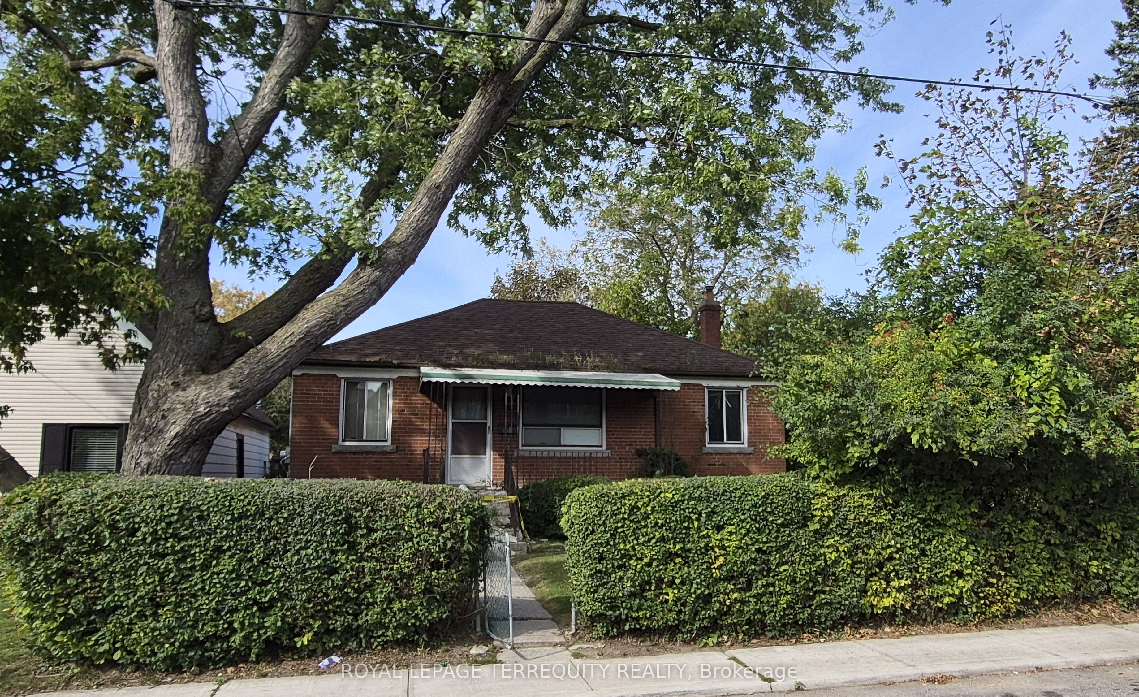 228 South Woodrow Boulevard Property Photo 2