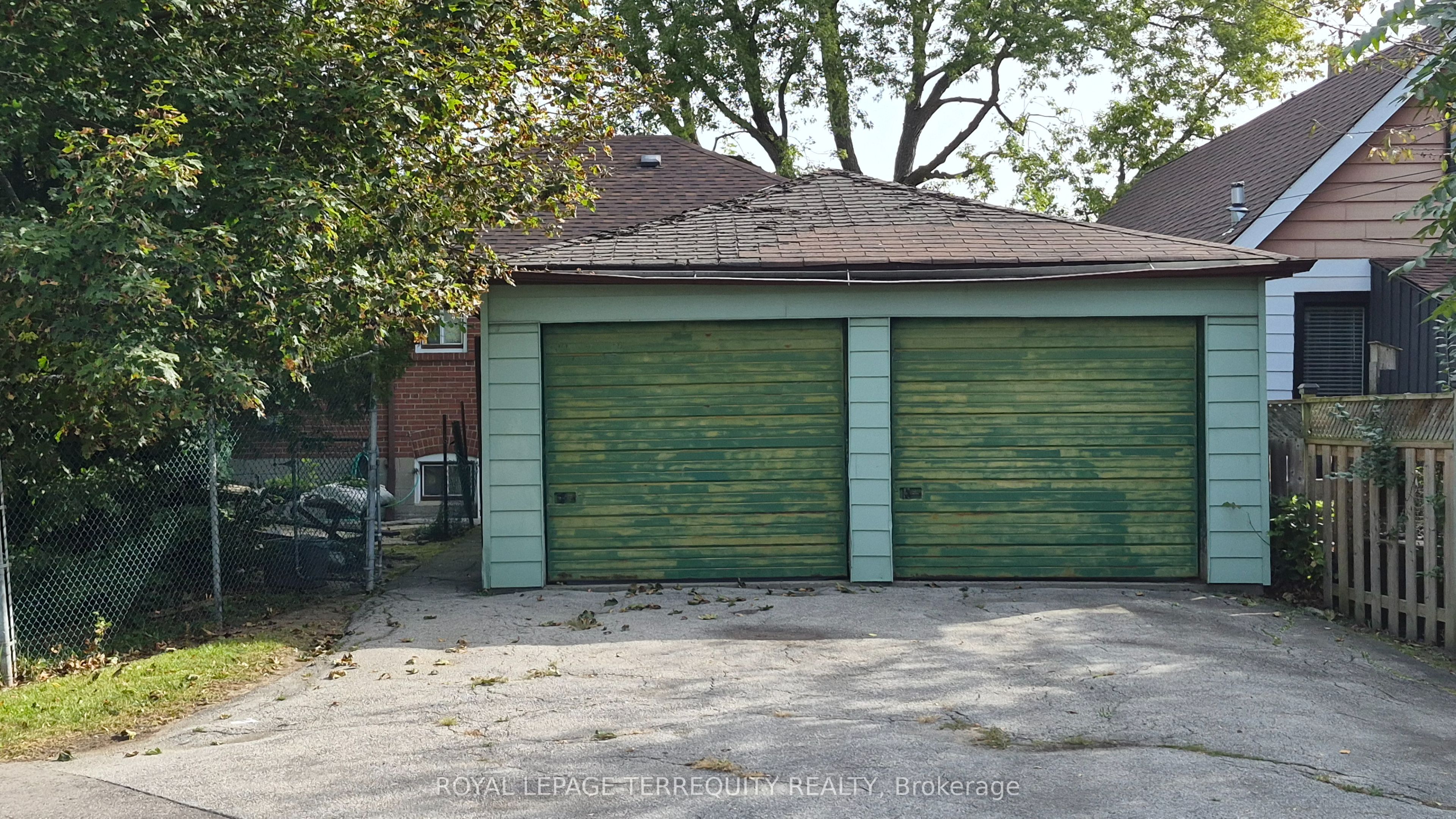 228 South Woodrow Boulevard Property Photo 5