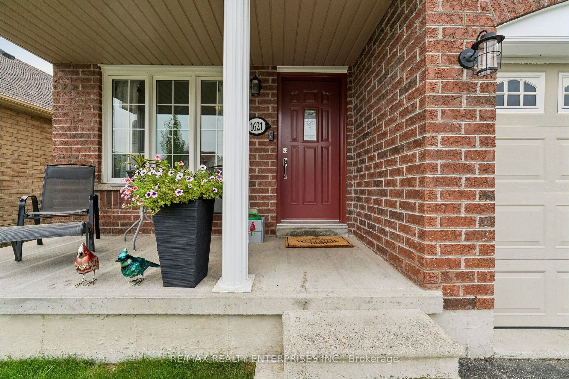 1621 Northfield Avenue Property Photo 2