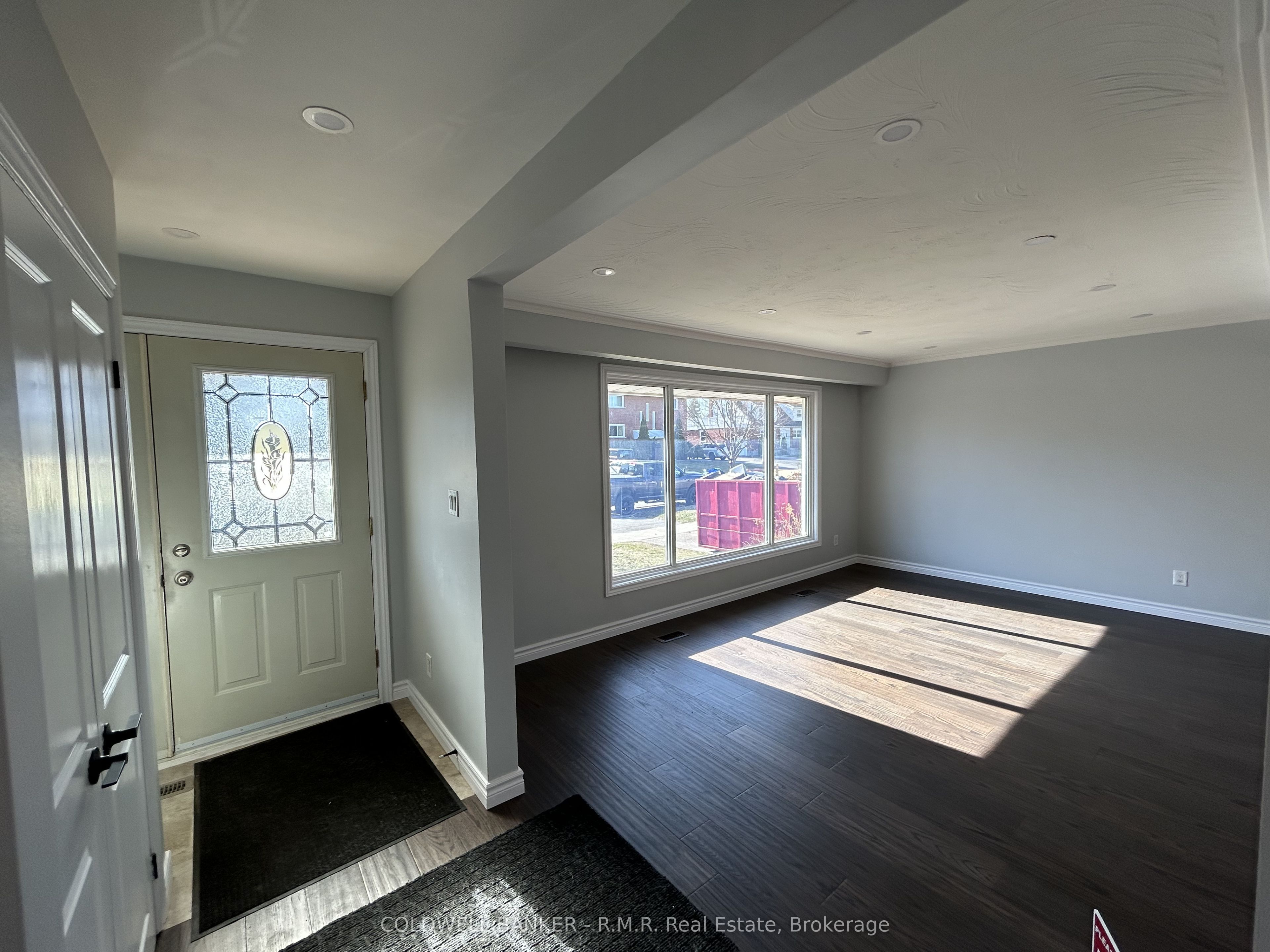 125 Cabot Street Main Property Photo 2