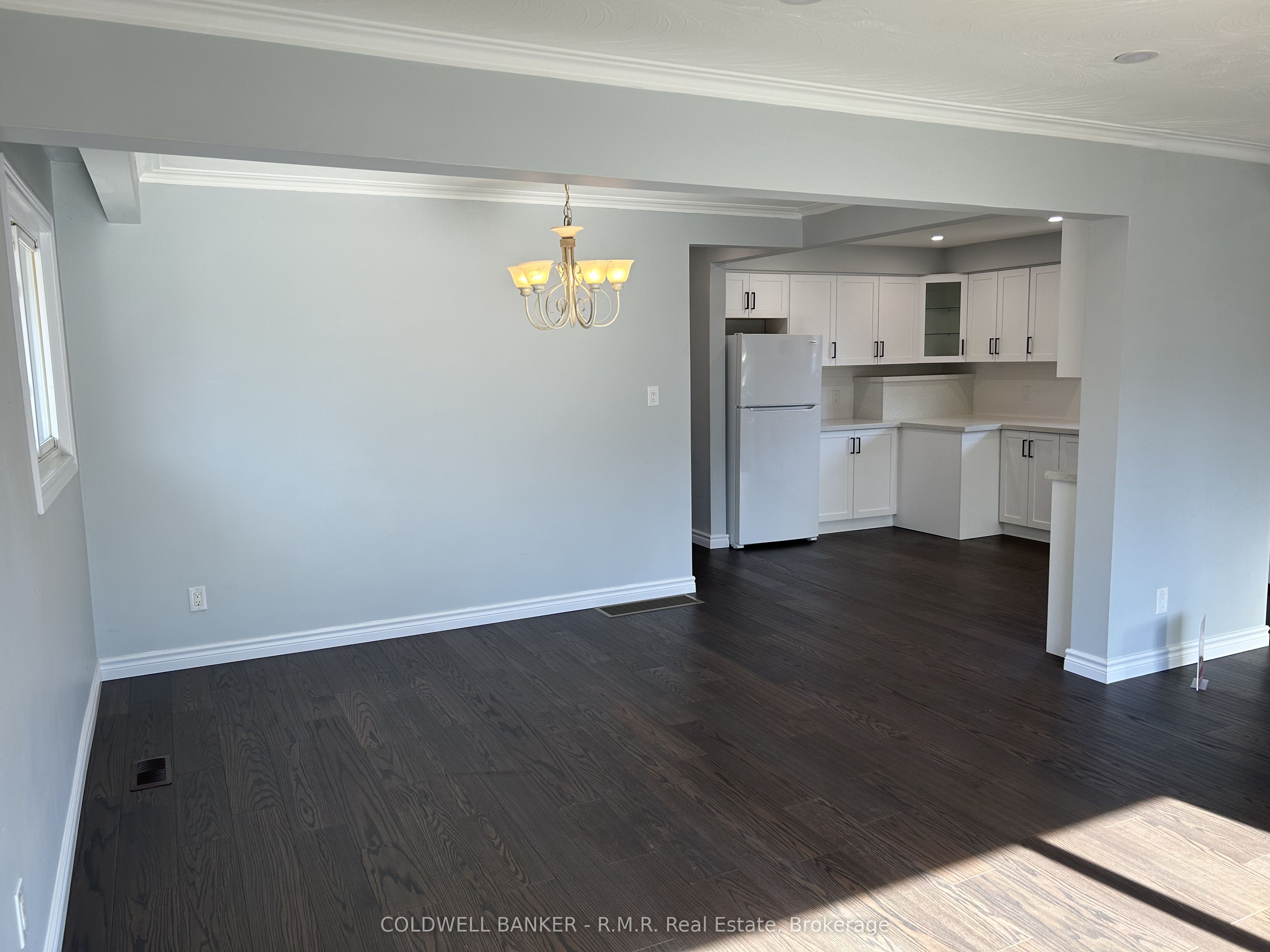125 Cabot Street Main Property Photo 7