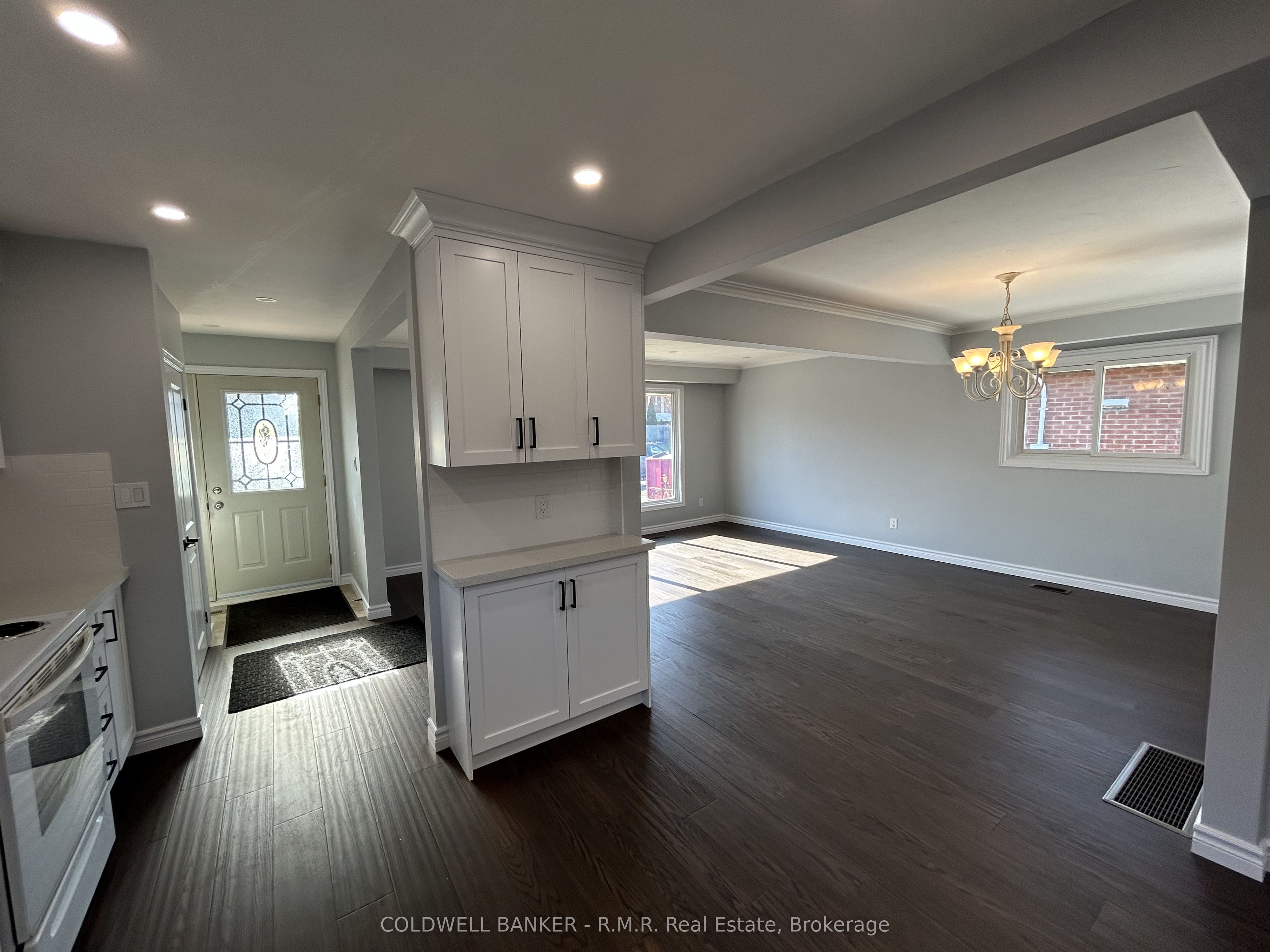 125 Cabot Street Main Property Photo 13