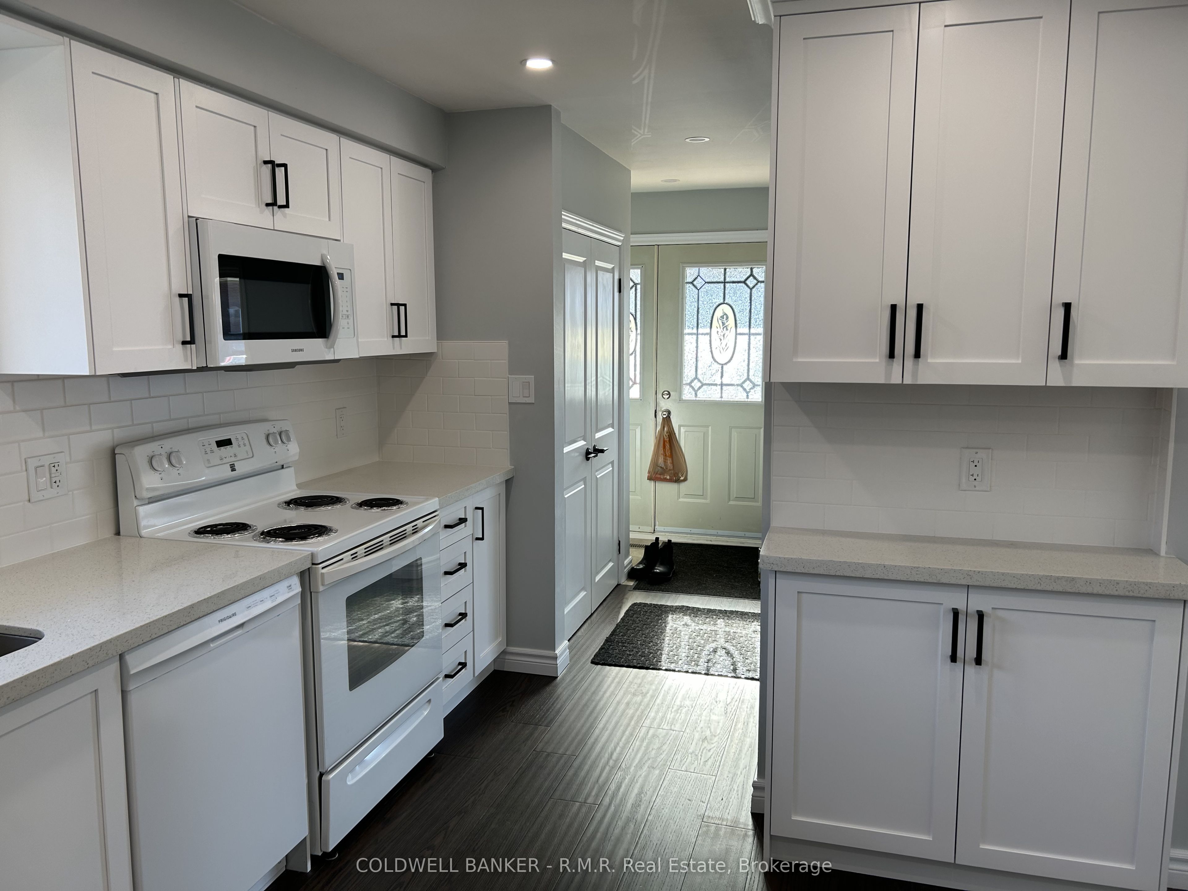 125 Cabot Street Main Property Photo 14