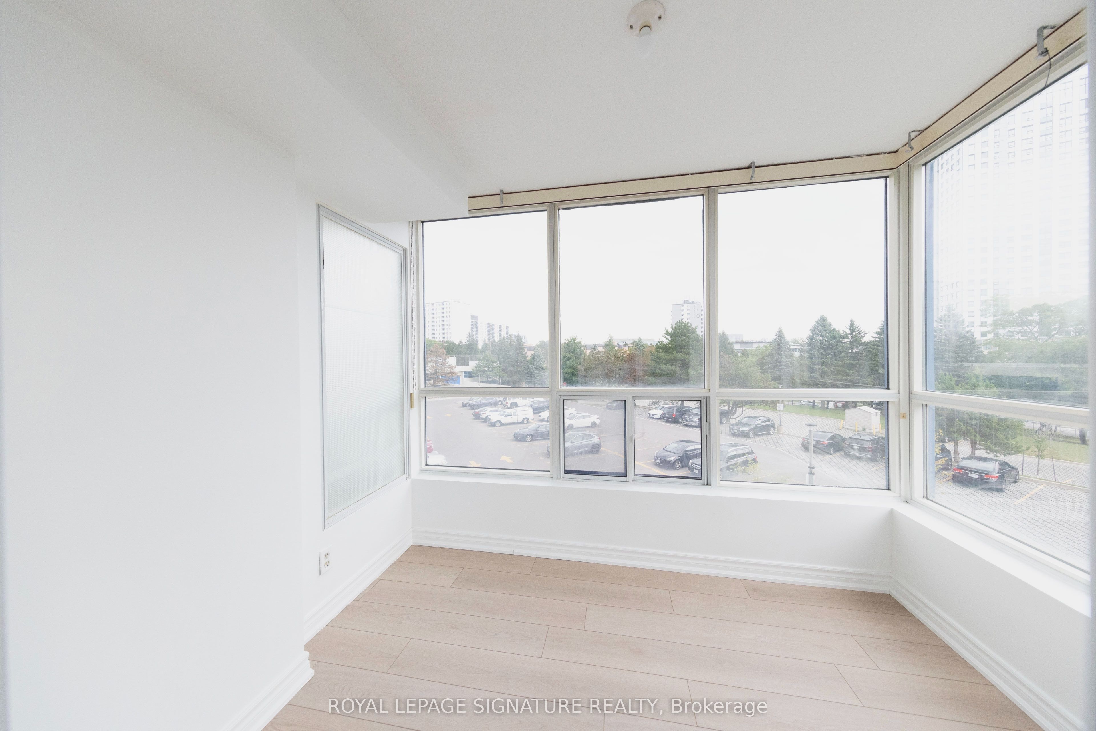 3050 Ellesmere Road 406 Property Photo 3