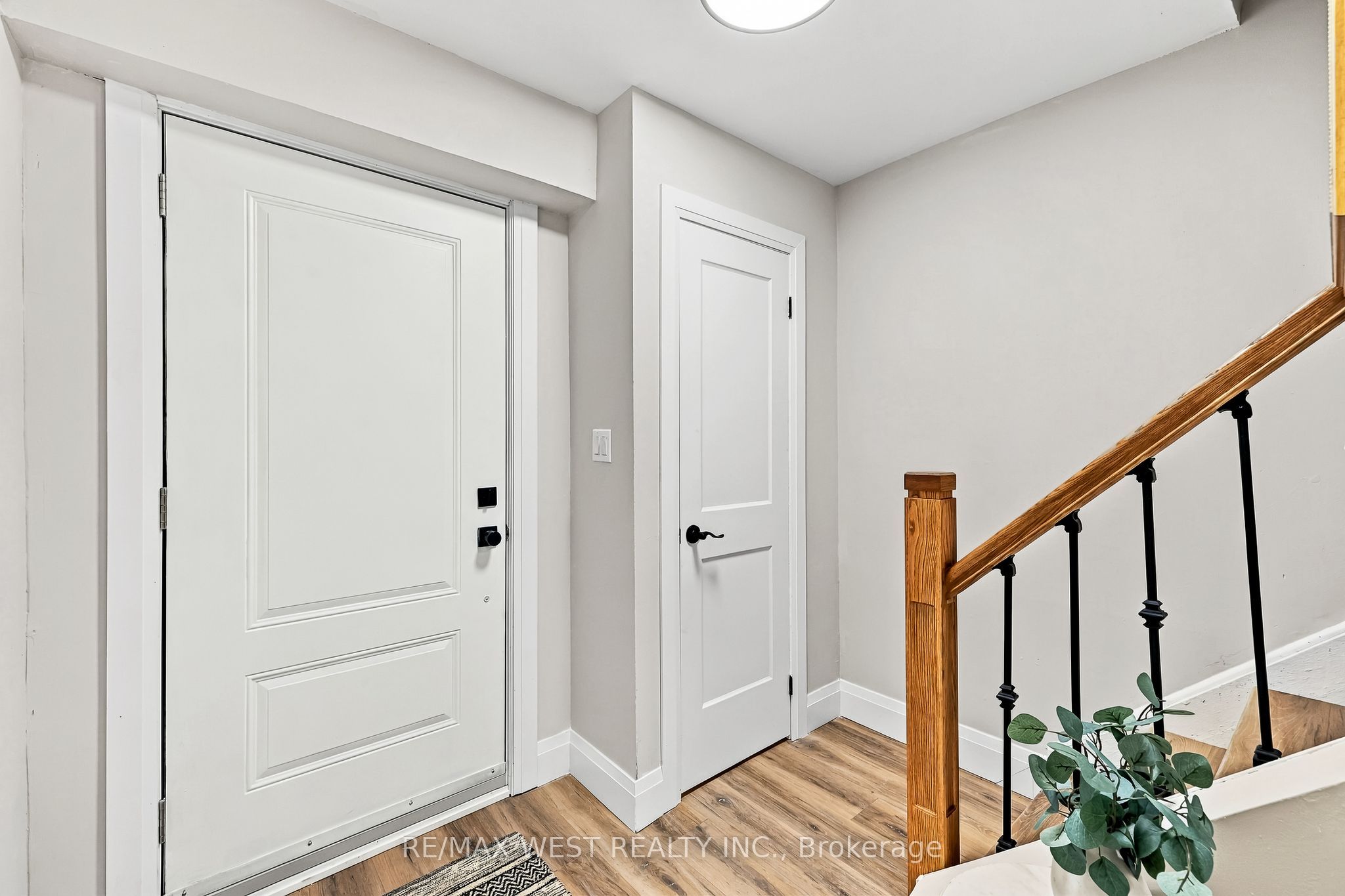 721 Cricklewood Drive 3 Property Photo 3