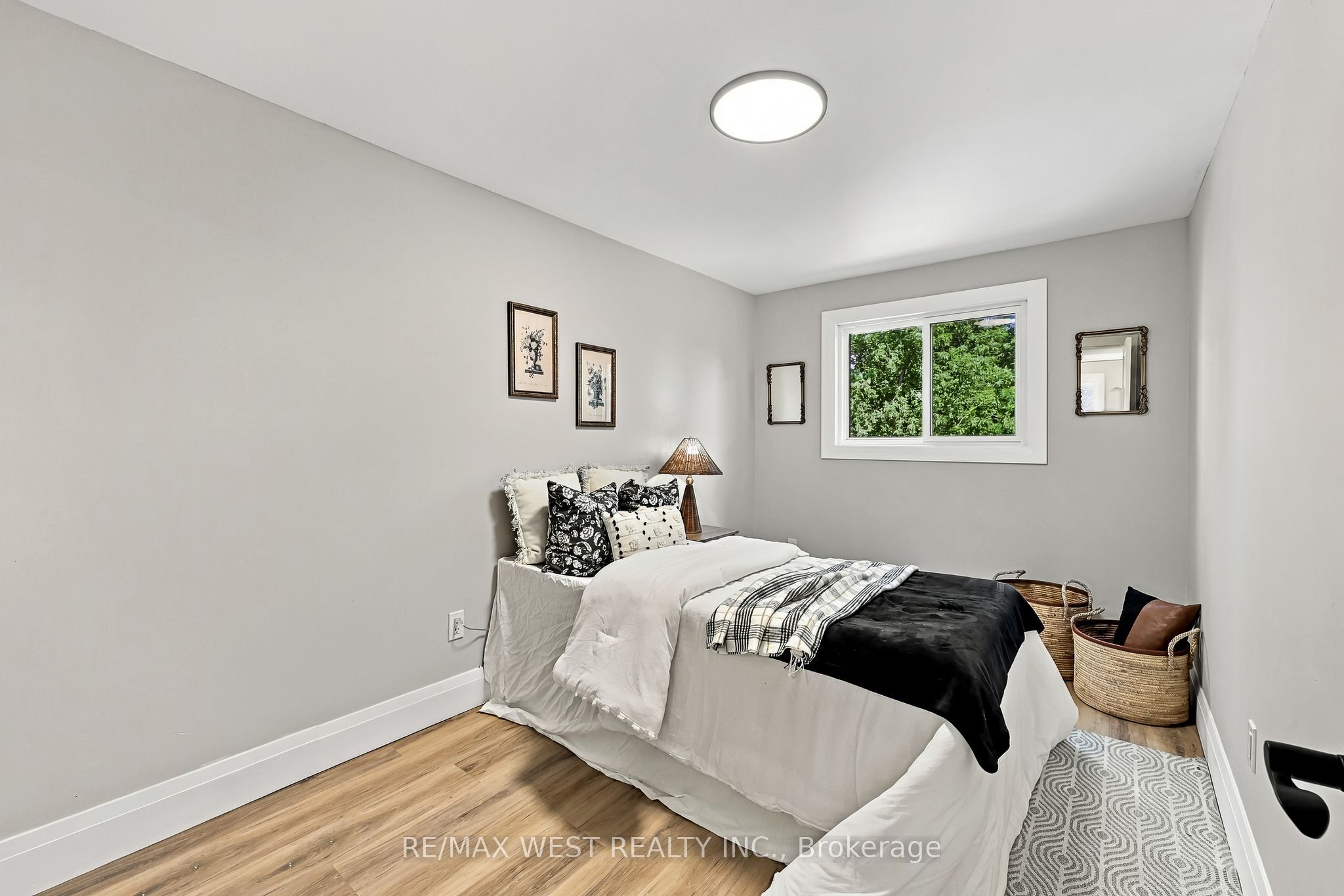 721 Cricklewood Drive 3 Property Photo 22