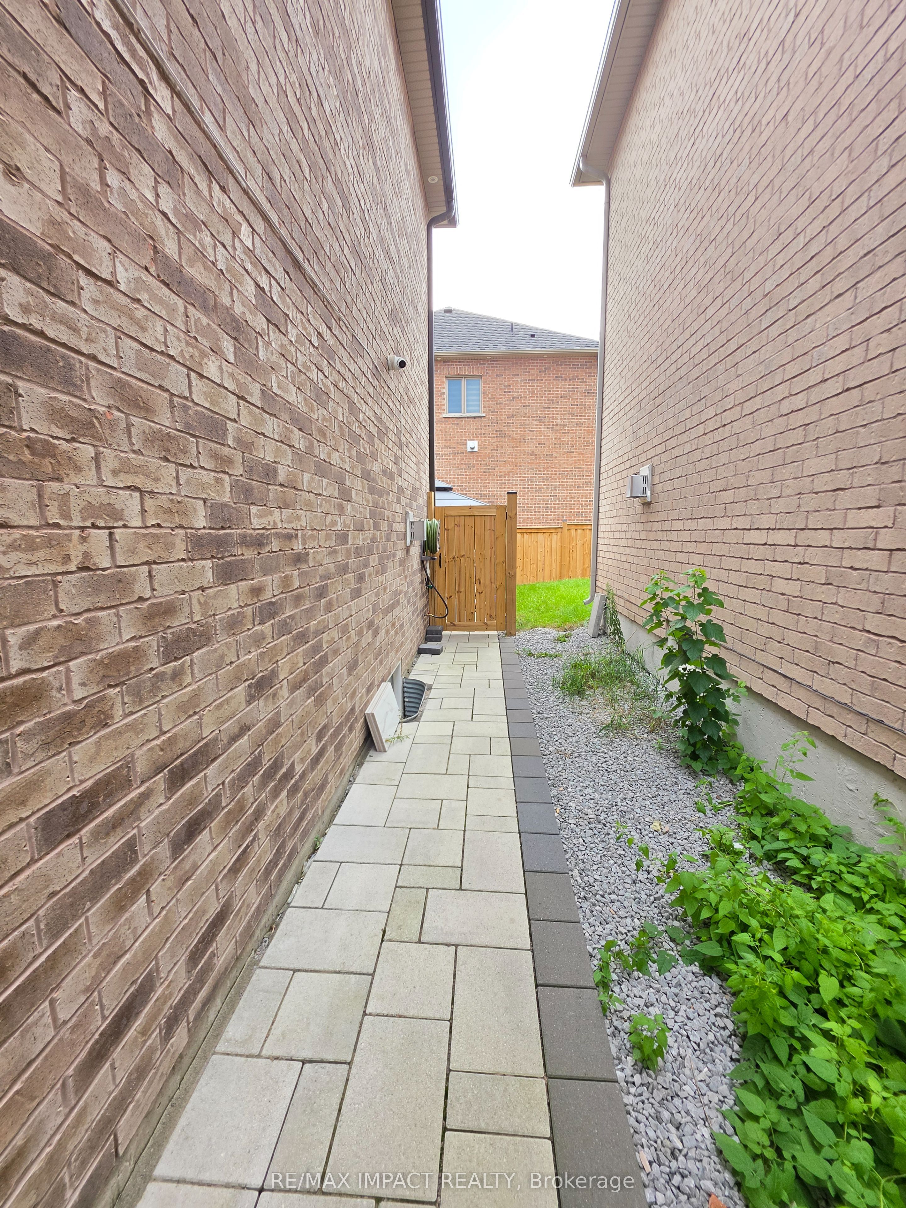 1318 Apollo Street Property Photo 45