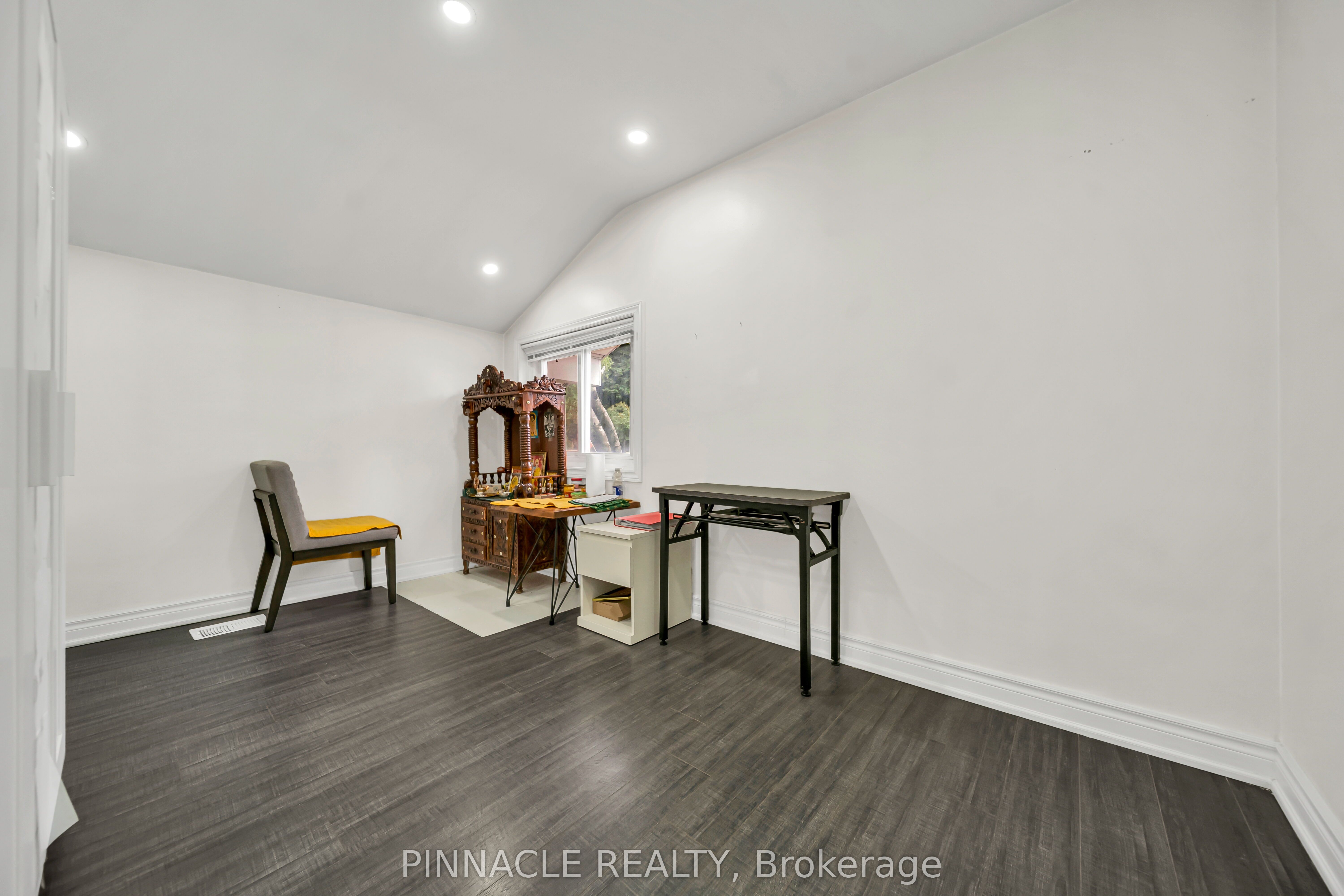 2 Ladysbridge Drive Property Photo 30