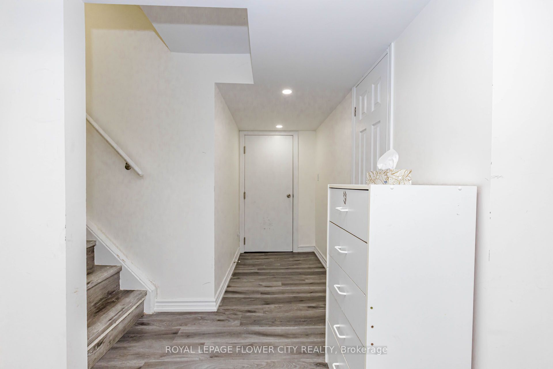 1530 Somergrove Crescent Property Photo 30