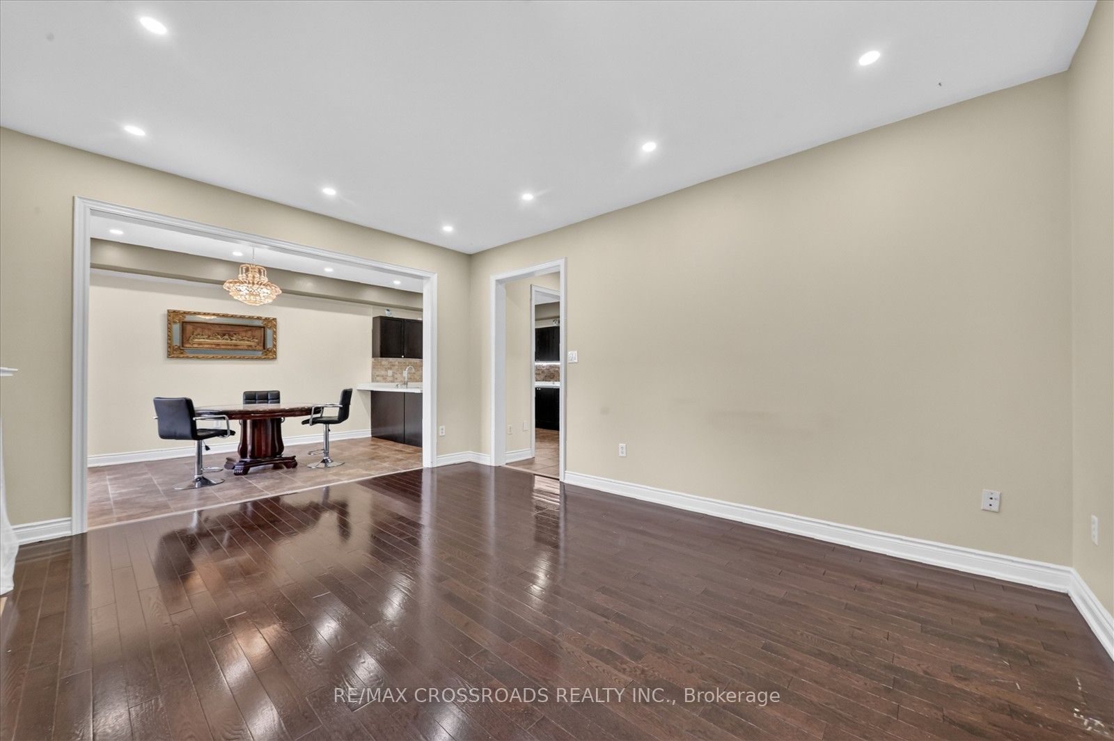 1584 Quail Run Drive Property Photo 11
