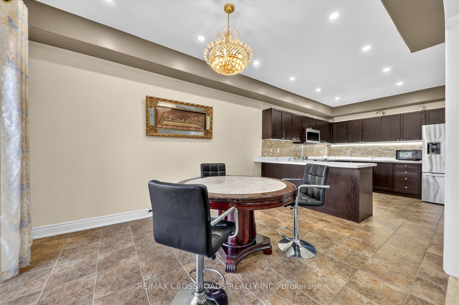 1584 Quail Run Drive Property Photo 13