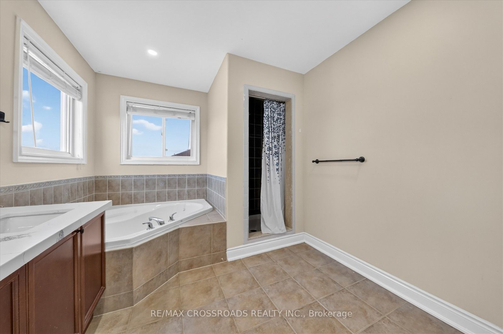 1584 Quail Run Drive Property Photo 22