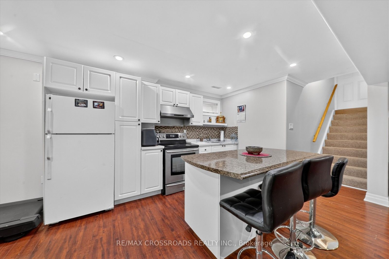 1584 Quail Run Drive Property Photo 33