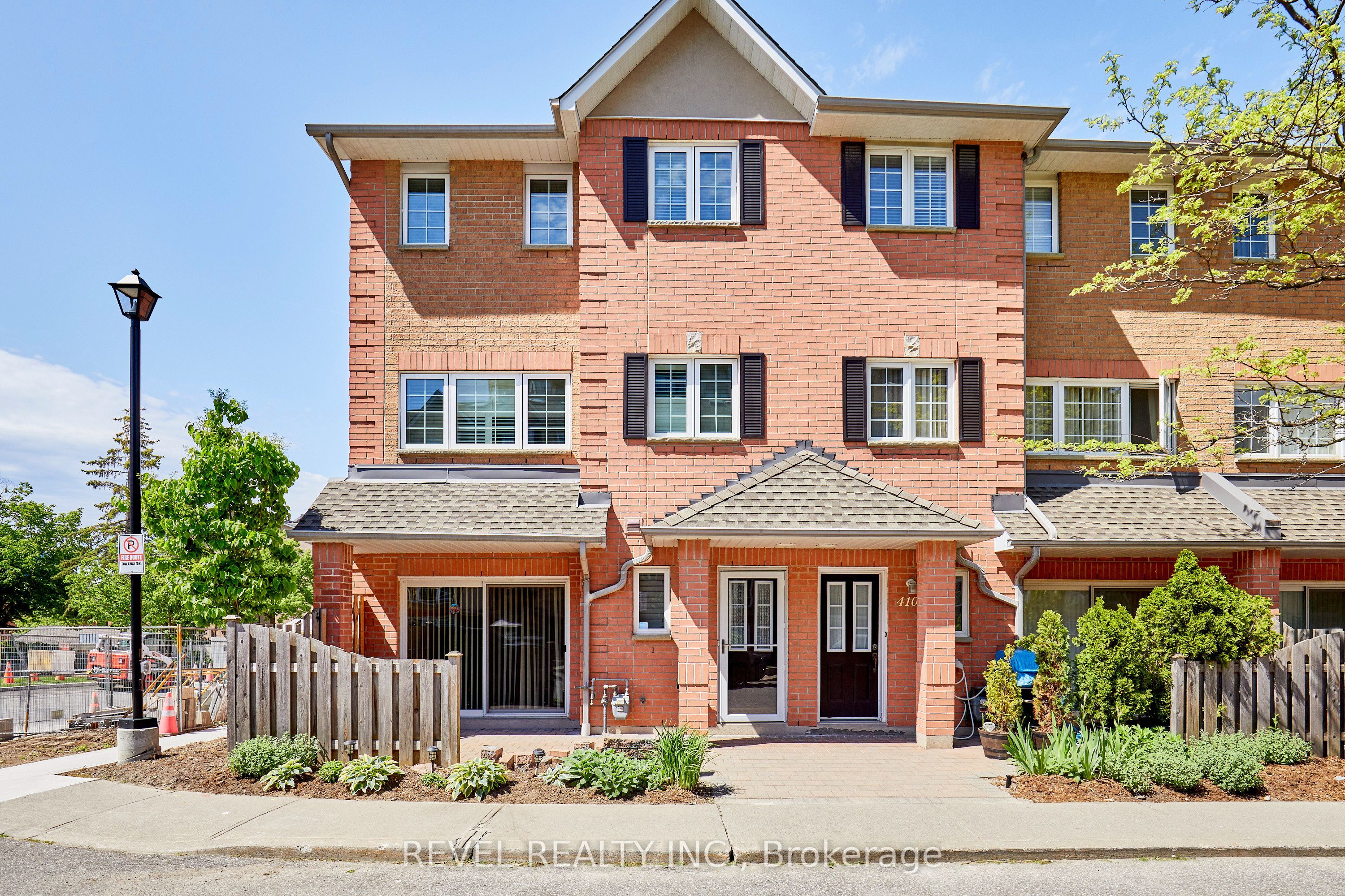 1400 The Esplanade N 411 Property Photo 1