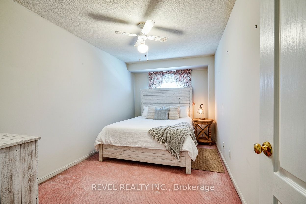 1400 The Esplanade N 411 Property Photo 16