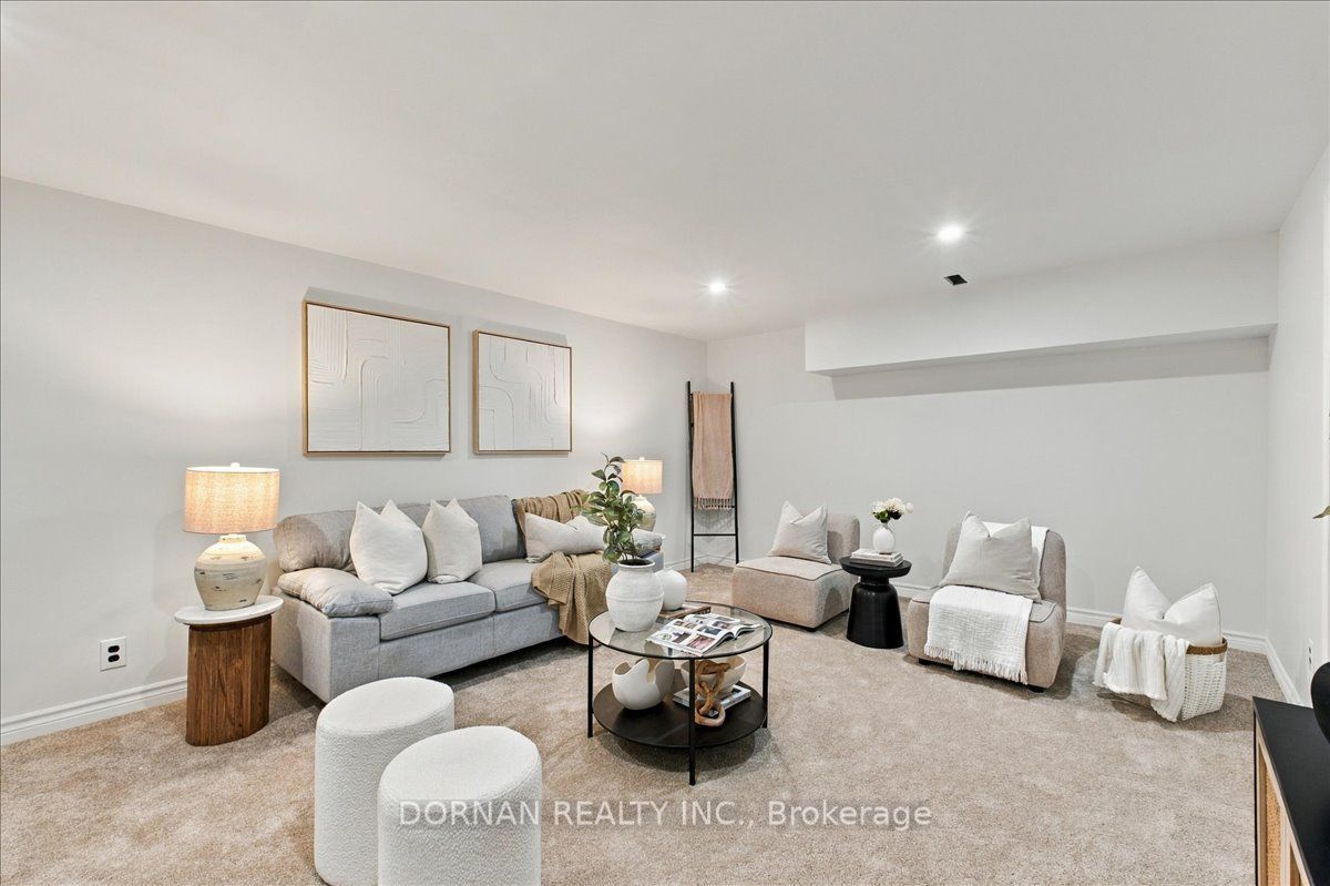 1333 Mary Street N 39 Property Photo 28