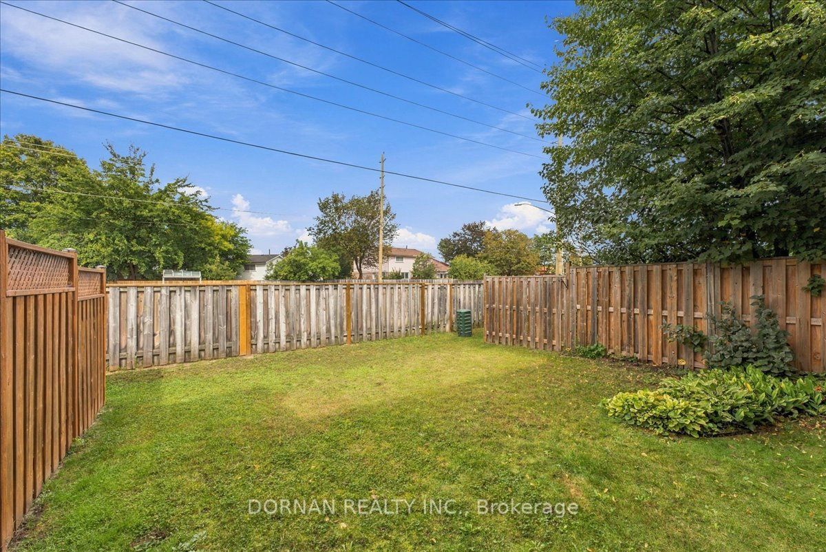 1333 Mary Street N 39 Property Photo 35