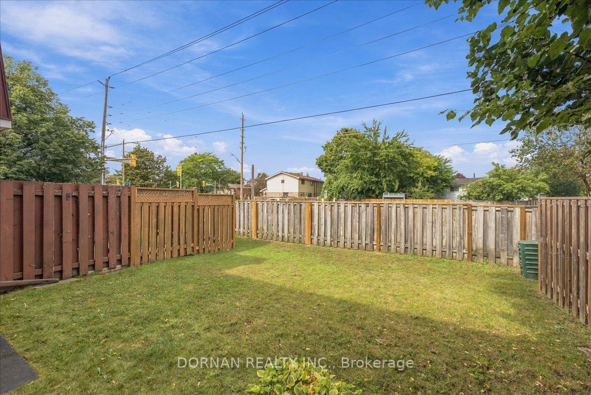 1333 Mary Street N 39 Property Photo 36