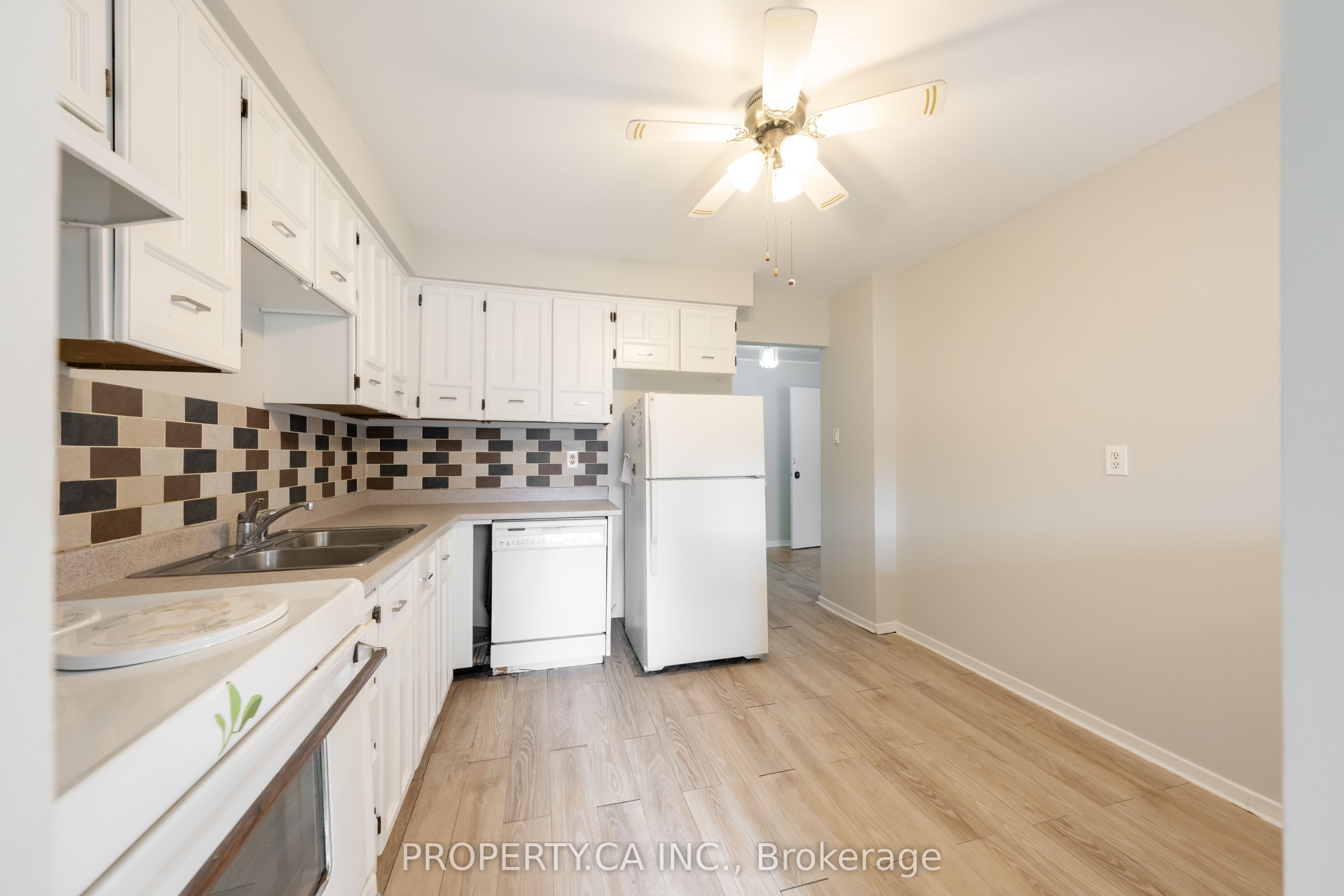 12 Deeprose Lane Property Photo 16