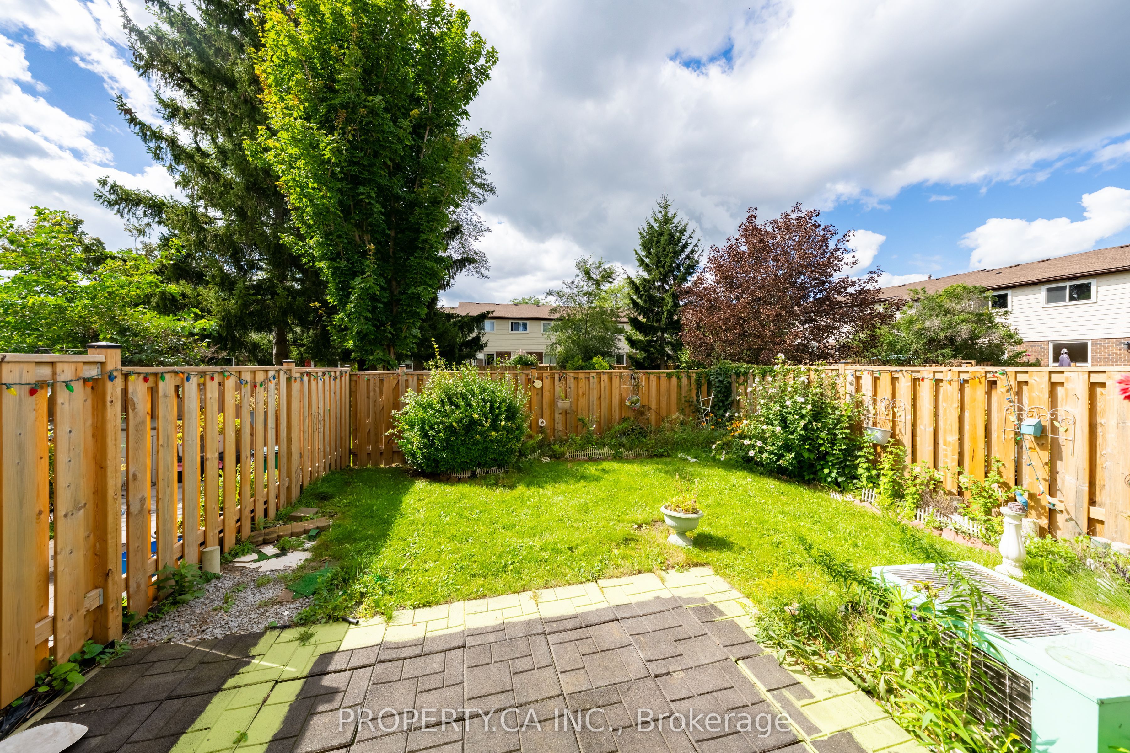 12 Deeprose Lane Property Photo 46