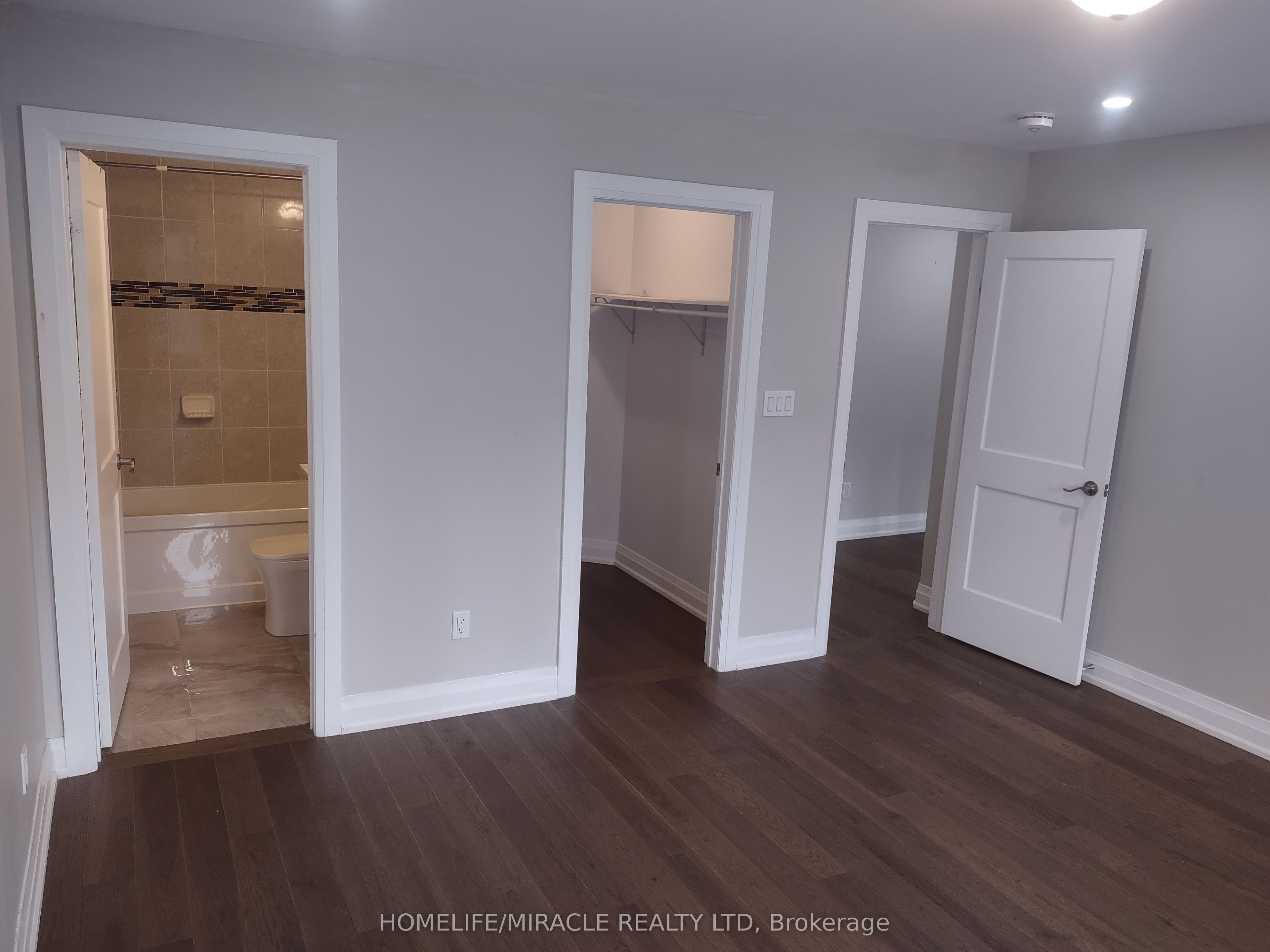 688b Midland Avenue Property Photo 12