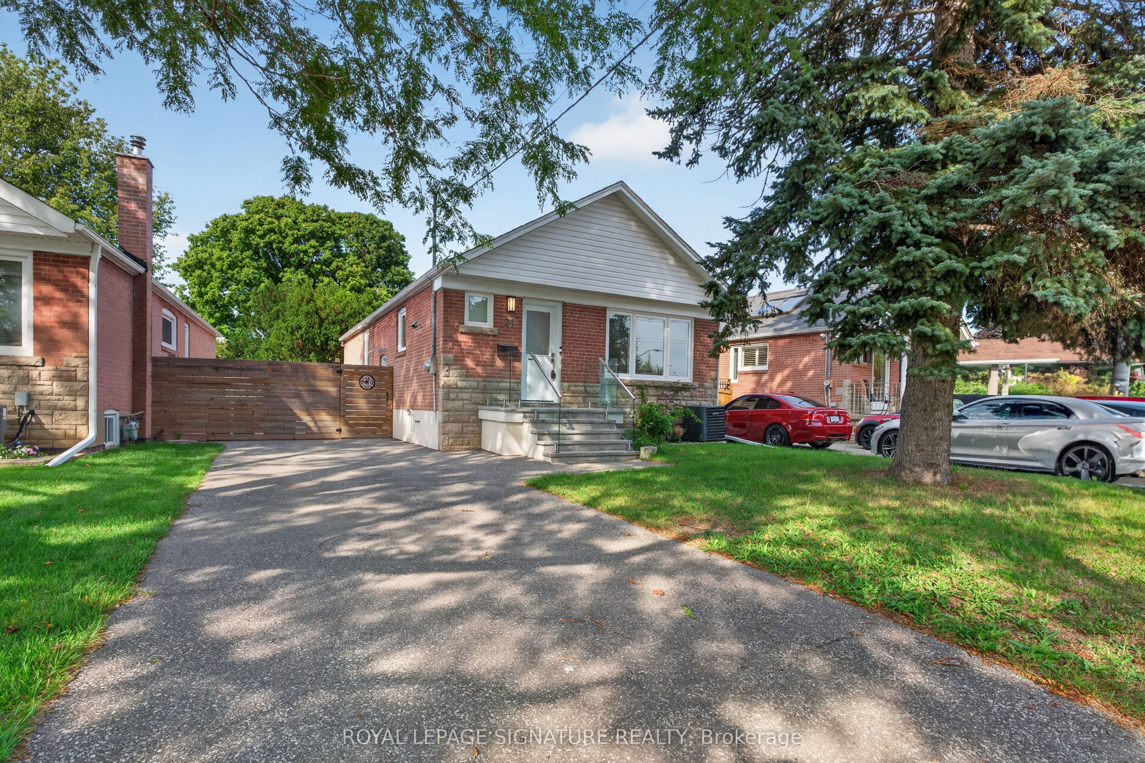 24 Glenshaw Crescent Property Photo 2