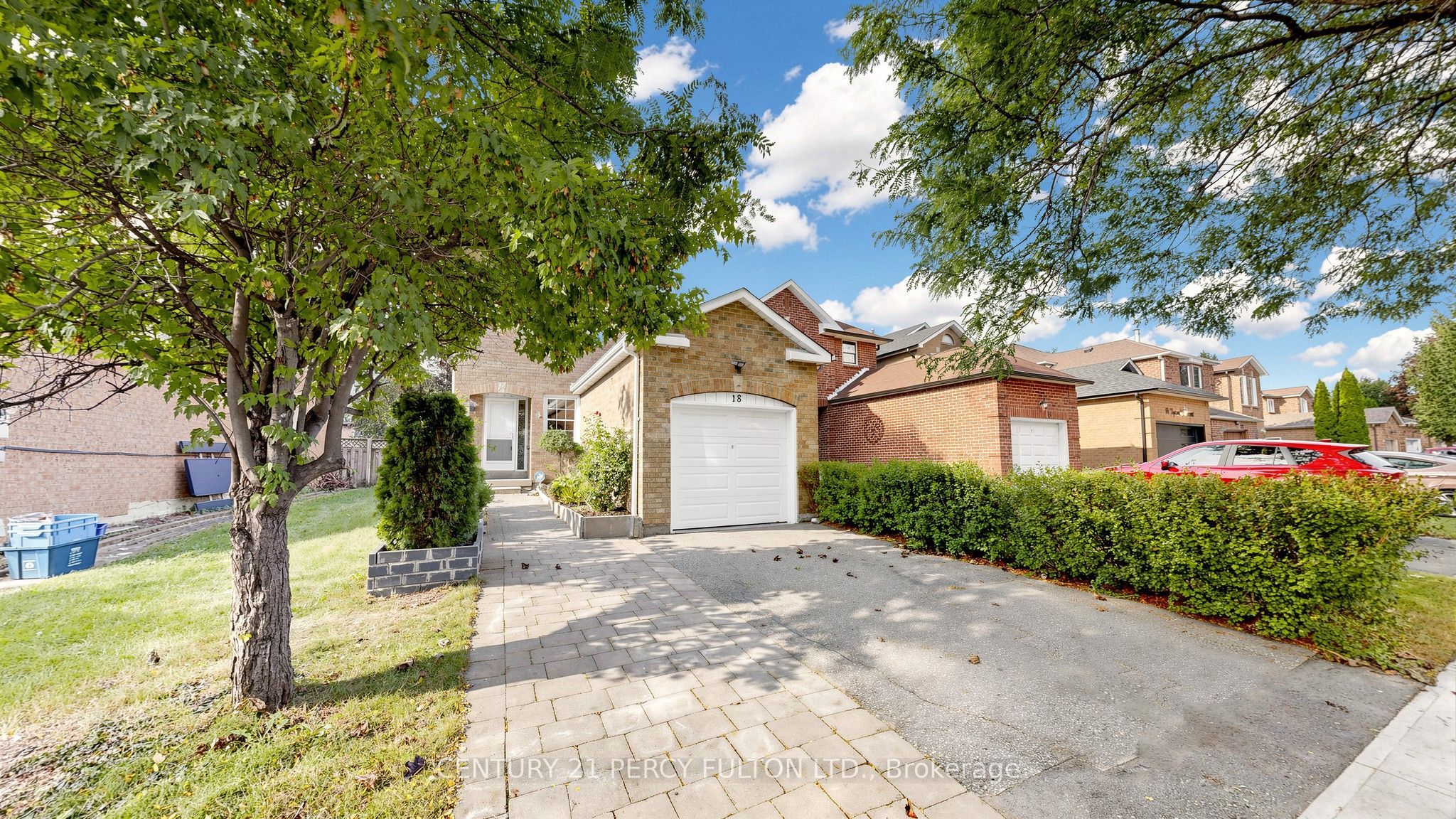 18 Tipton Crescent Property Photo 4