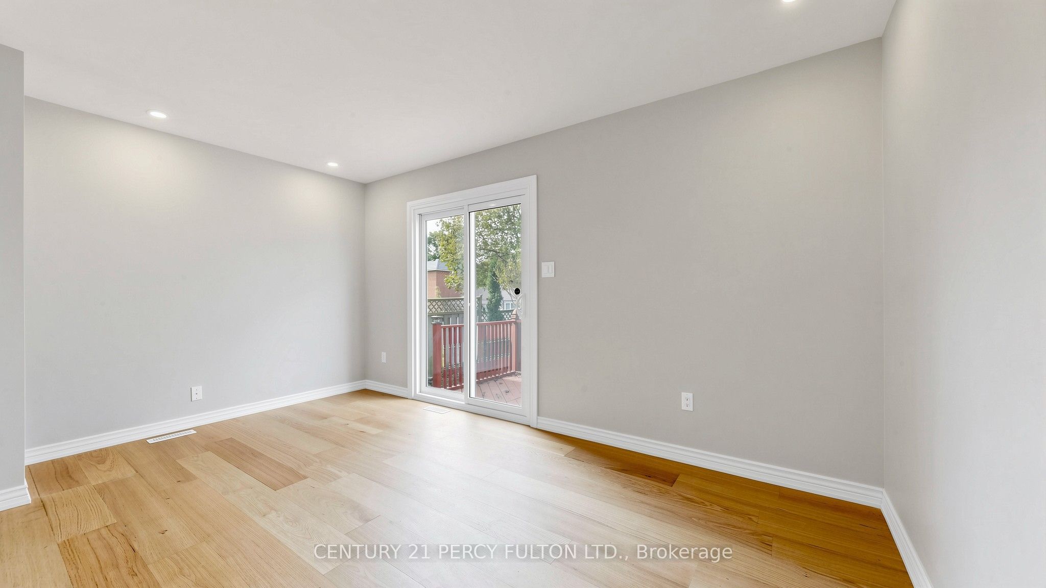 18 Tipton Crescent Property Photo 5