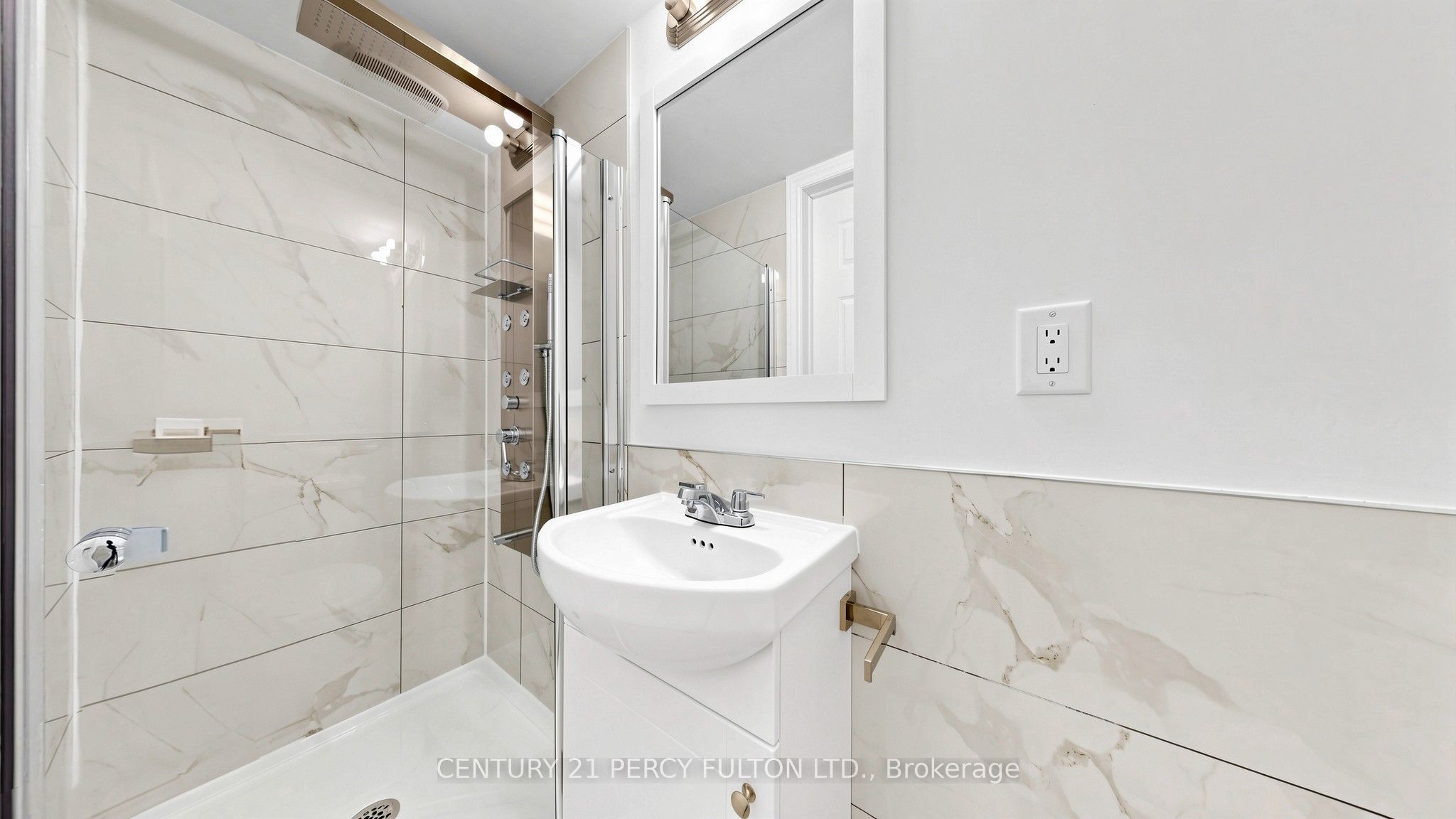 18 Tipton Crescent Property Photo 17