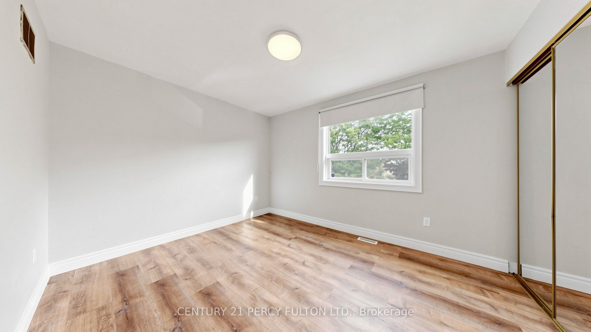 18 Tipton Crescent Property Photo 20
