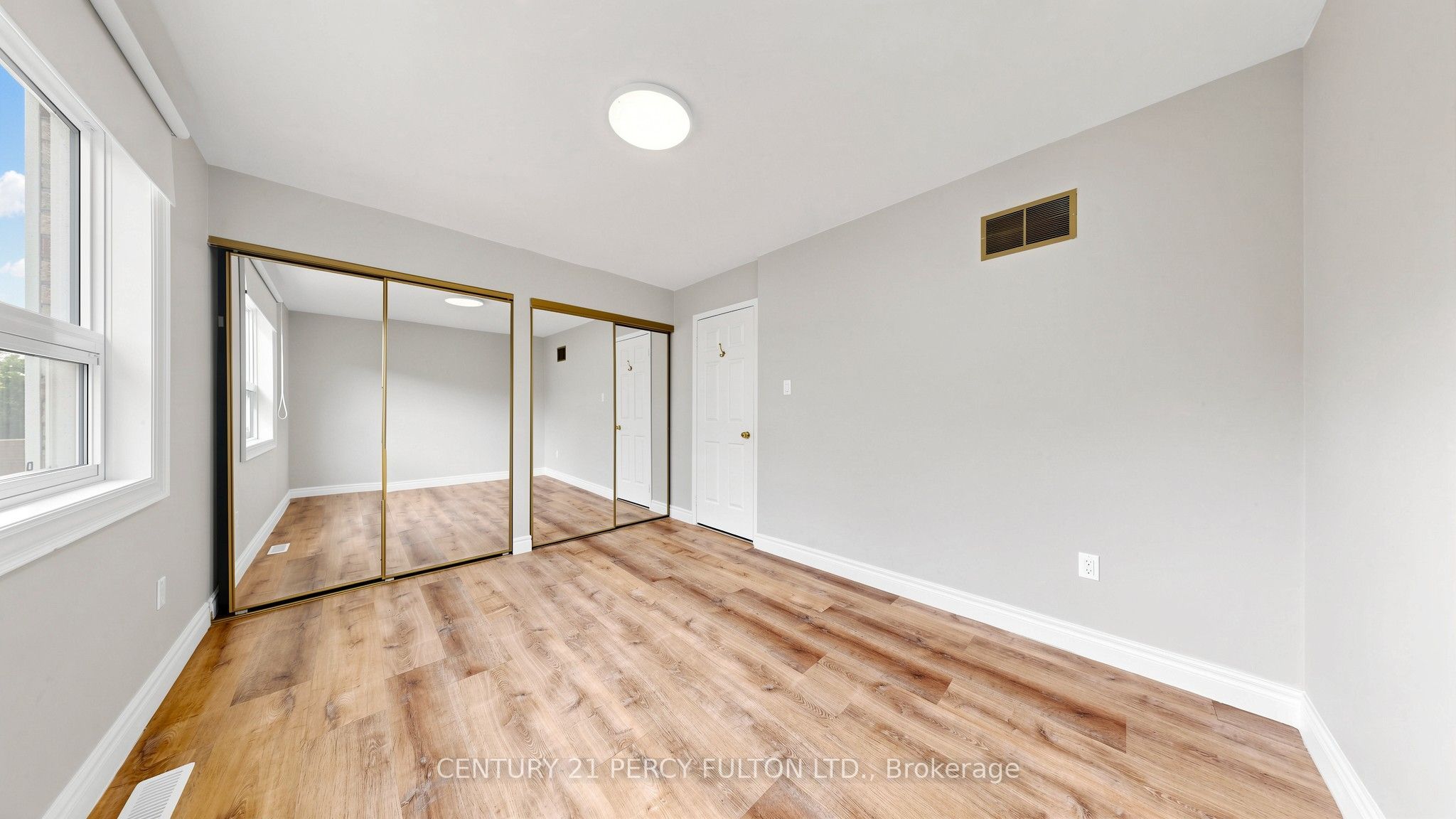 18 Tipton Crescent Property Photo 23